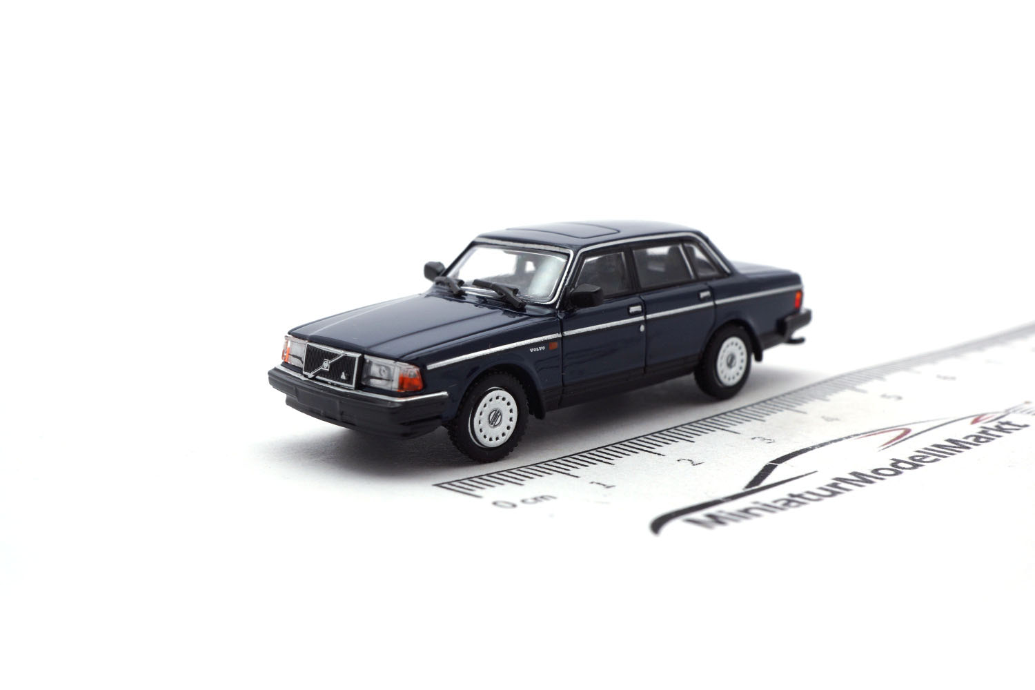 Minichamps 870171404 Volvo 240 GL - Dunkelblau - 1986 1:87