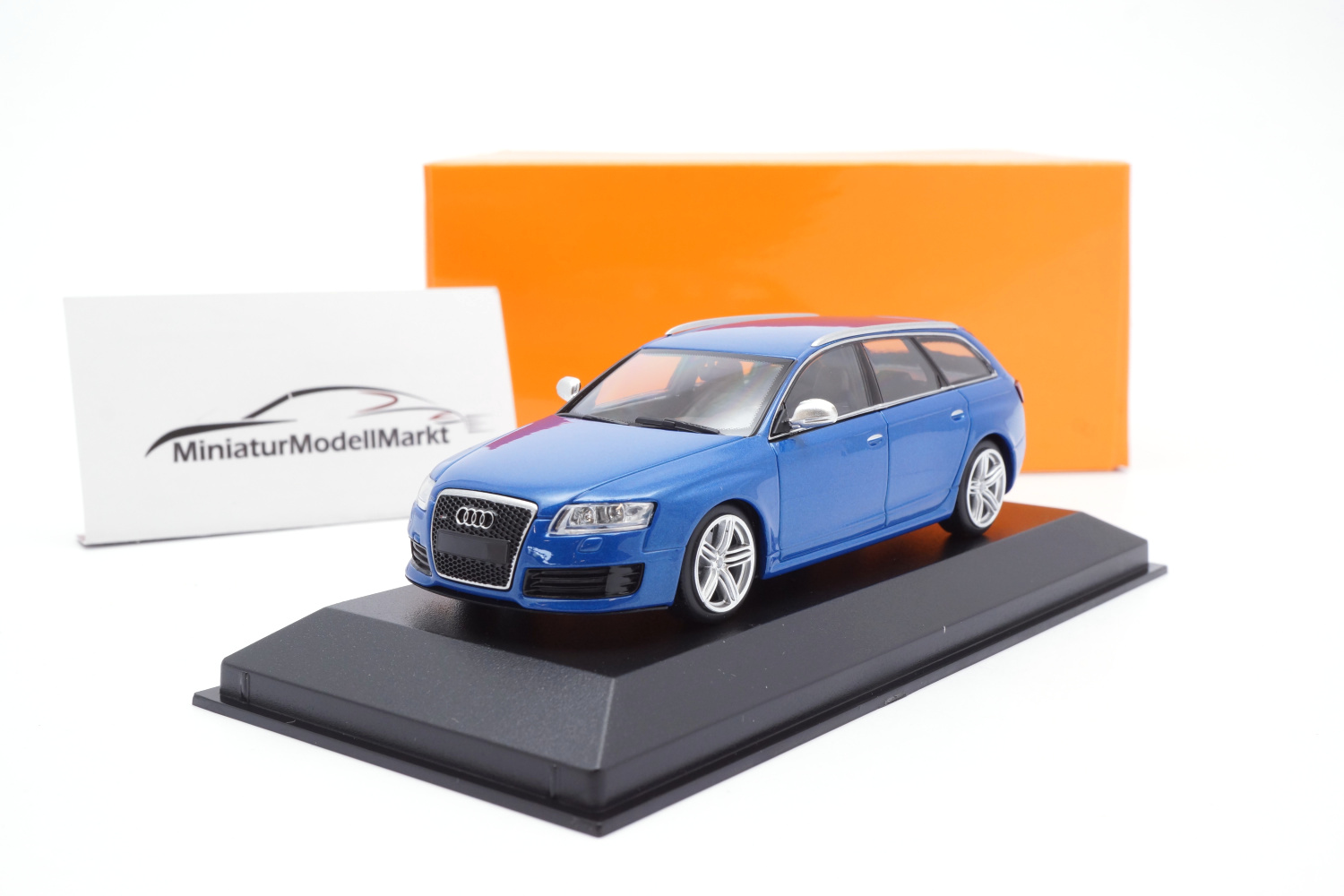 Minichamps 940017211 Audi RS6 (C7) Avant - Blau Metallic - 2007 1:43