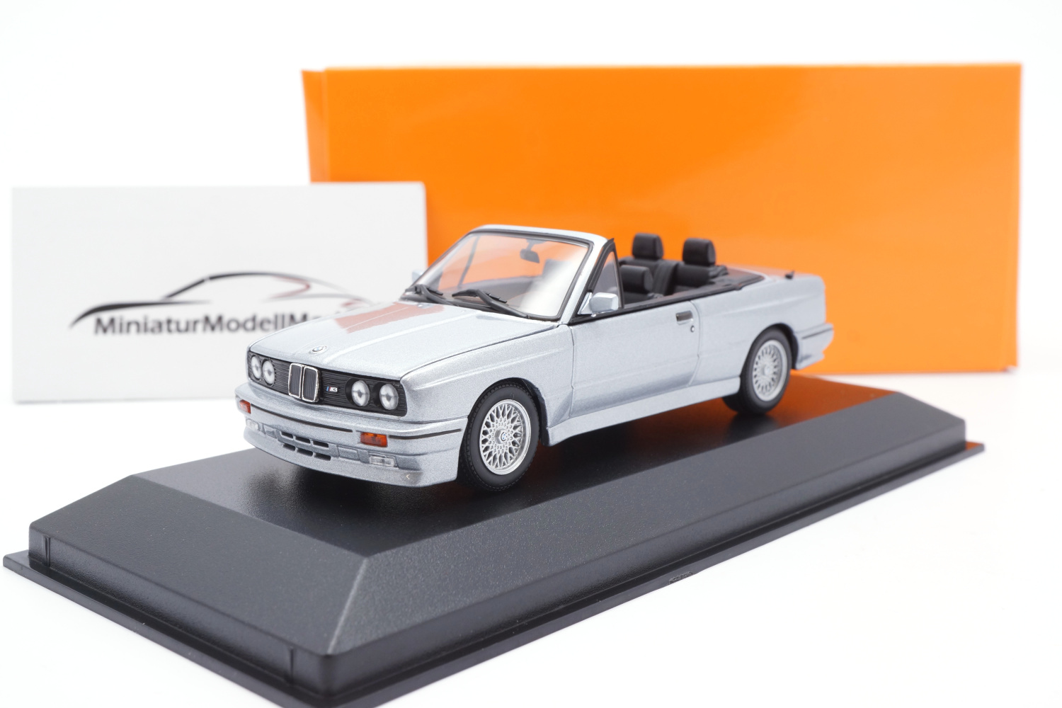 Minichamps 940020332 BMW M3 Cabriolet (E30) - Silber - 1988 1:43