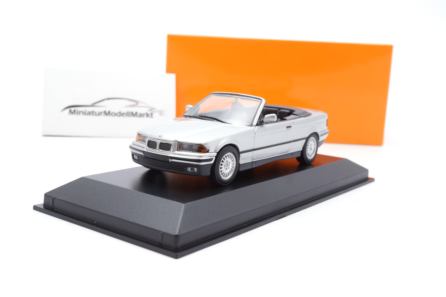 Minichamps 940023330 BMW 3er Serie (E36) Cabrio - Silber - 1993 1:43