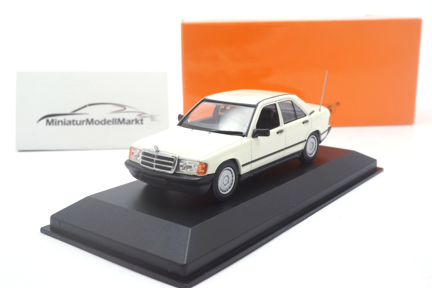Minichamps 940034100 Mercedes-Benz 190E - Weiss - 1984 1:43