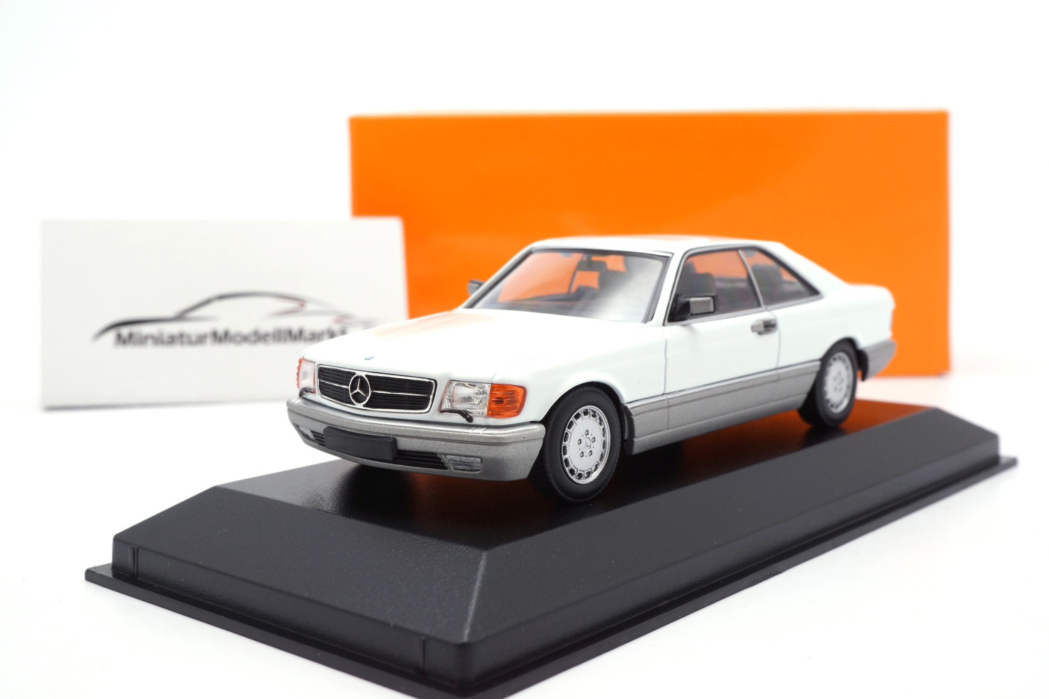 Minichamps 940035120 Mercedes-Benz 560 SEC (C126) - Weiss - 1986 1:43