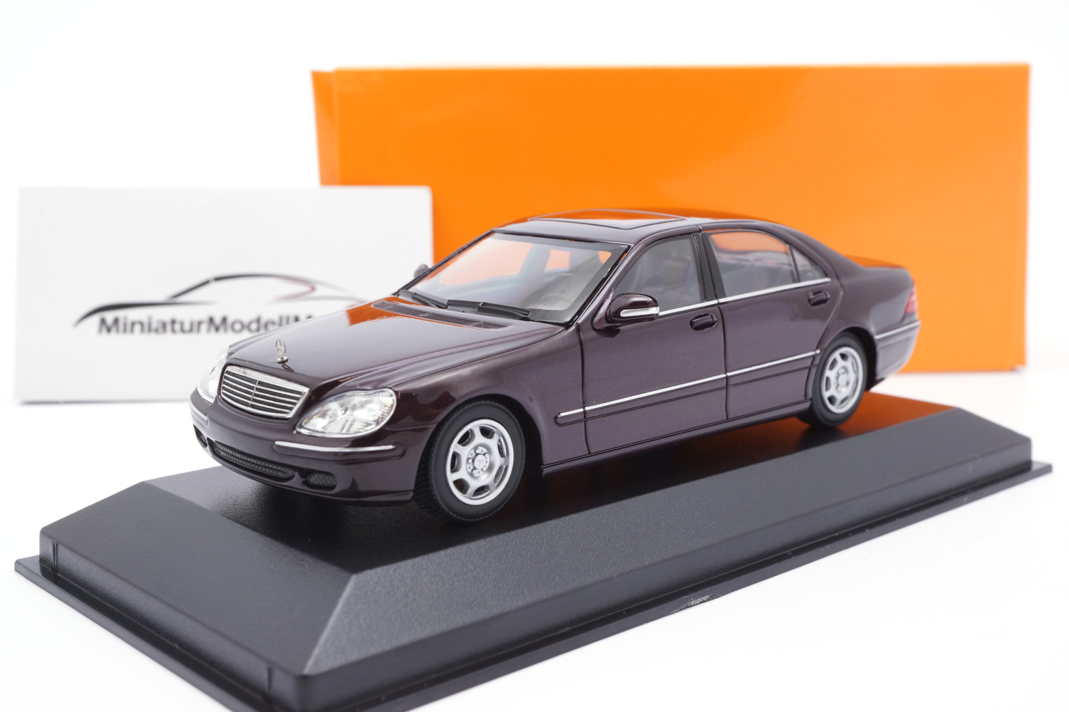 Minichamps 940036200 Mercedes-Benz S-Klasse (W220) - Dunkelrot - 1998 1:43