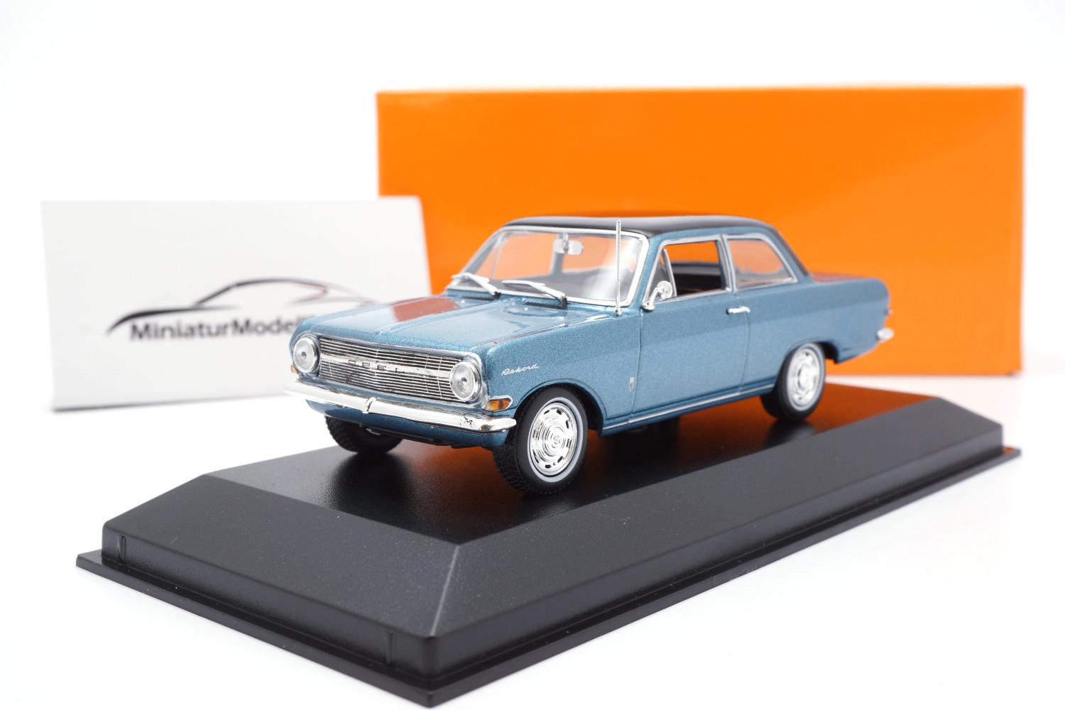 Minichamps 940041000 Opel Rekord A - Blau - 1962 1:43