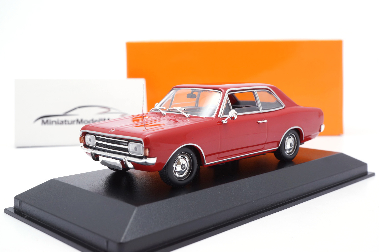 Minichamps 940046101 Opel Rekord C Limousine - Rot - 1968 1:43