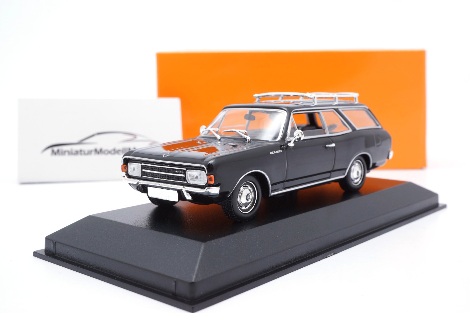 Minichamps 940046111 Opel Rekord C Caravan - Schwarz - 1968 1:43