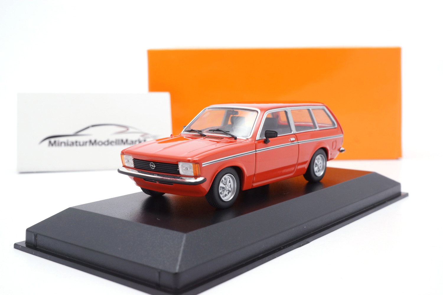 Minichamps 940048110 Opel Kadett C Caravan L - Rot - 1978 1:43