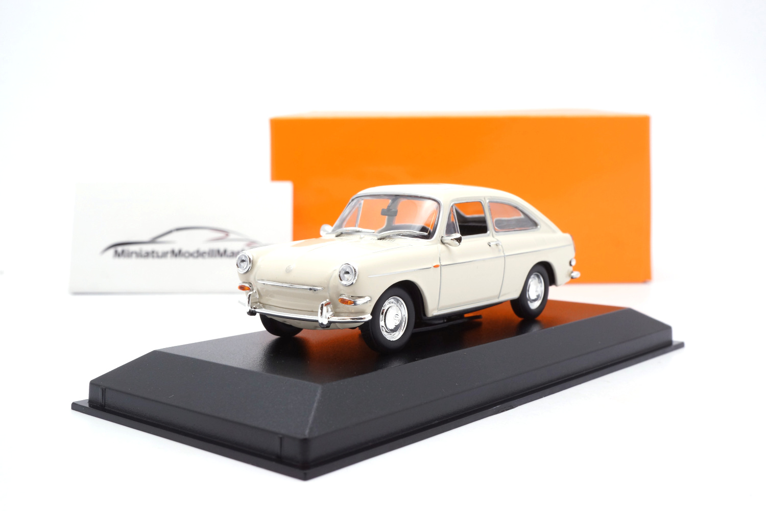 Minichamps 940055320 VW 1600 TL - Creme - 1966 1:43