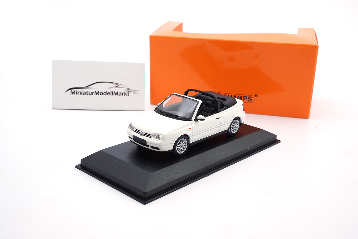 Minichamps 940058330 VW Golf 4 Cabriolet - Weiß - 1998 1:43