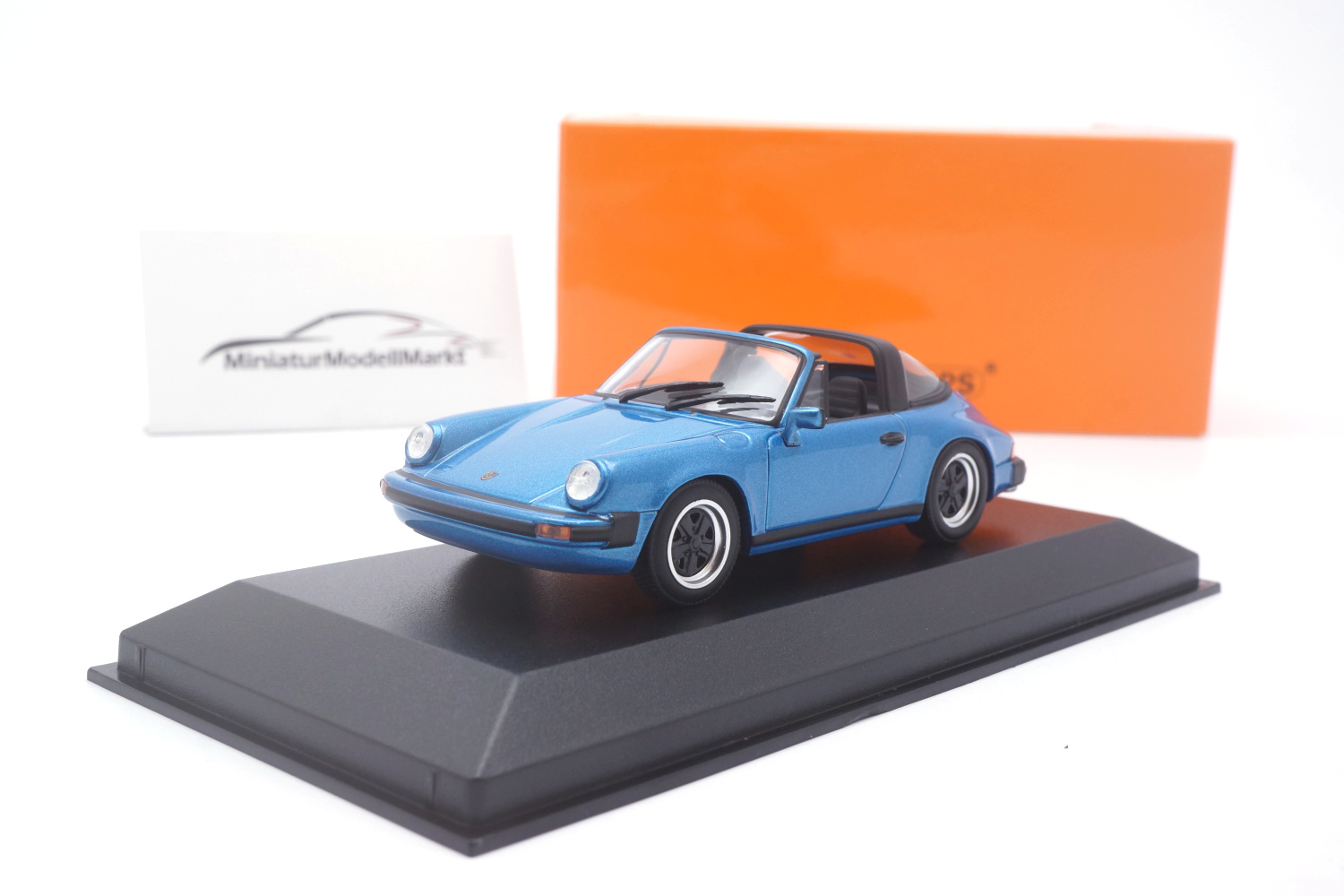 Minichamps 940061261 Porsche 911 Targa - Blau Metallic - 1977 1:43