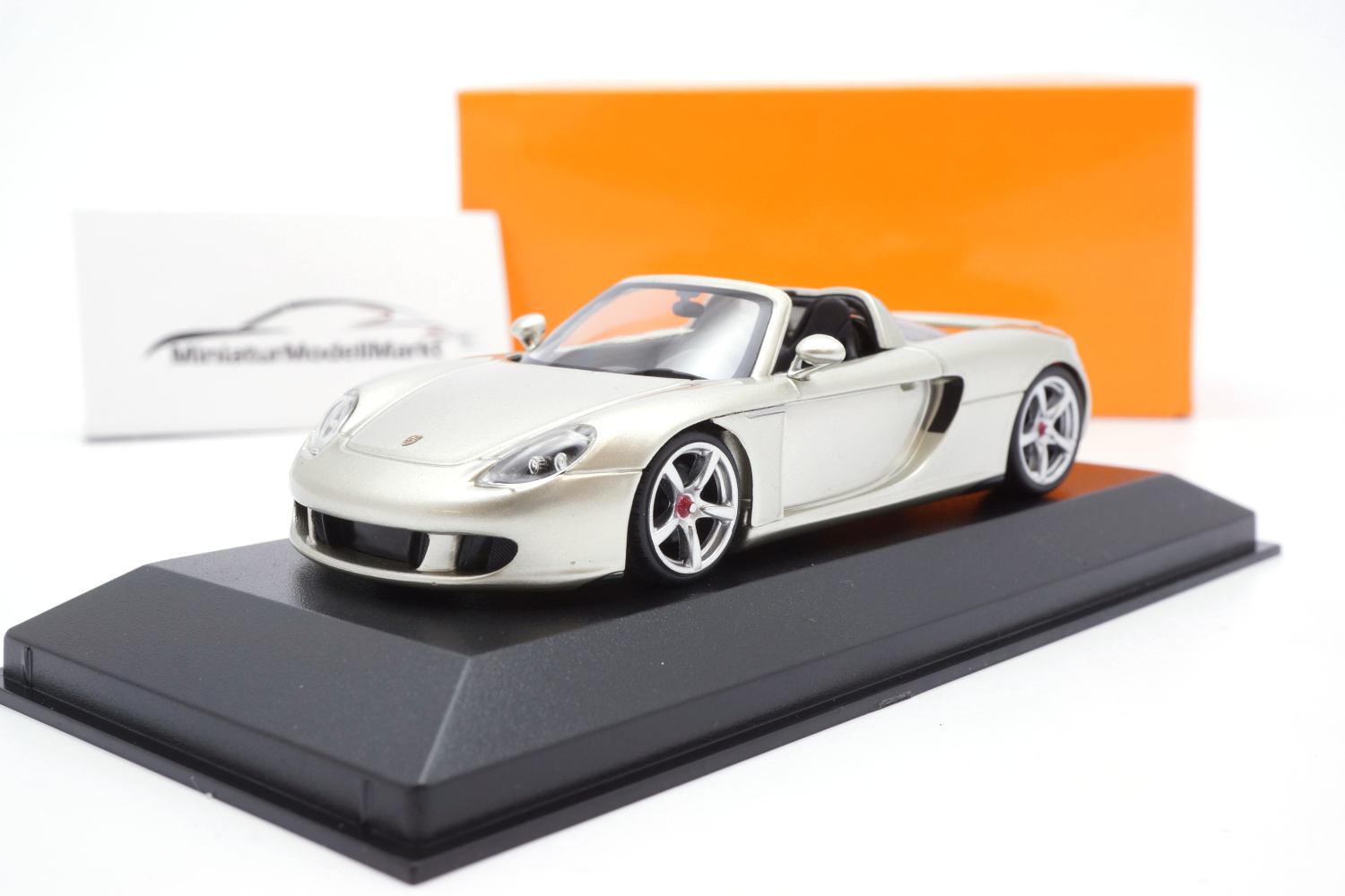 Minichamps 940062630 Porsche Carrera GT - Silber - 2003 1:43