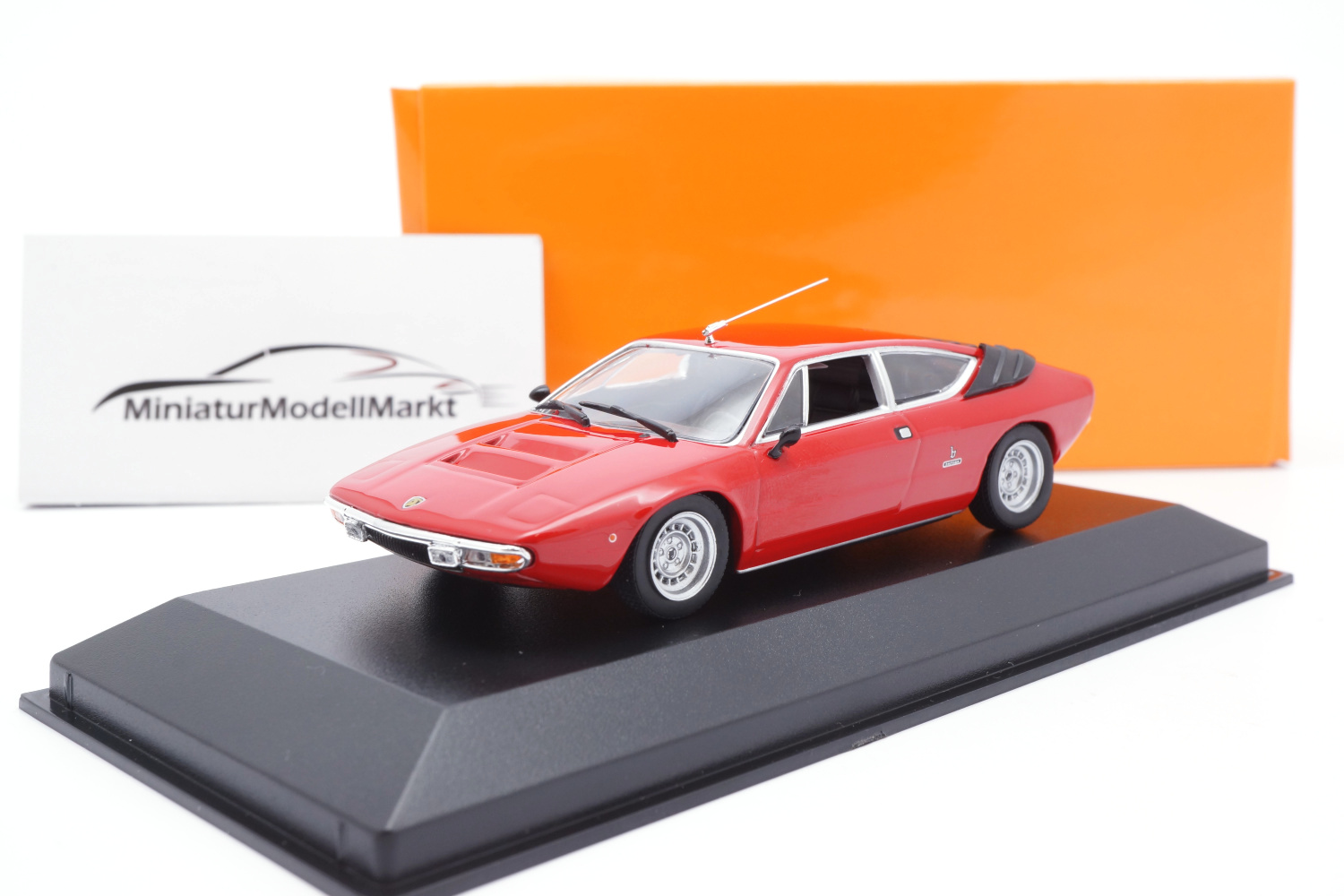 Minichamps 940103321 Lamborghini Urraco - Rot - 1974 1:43