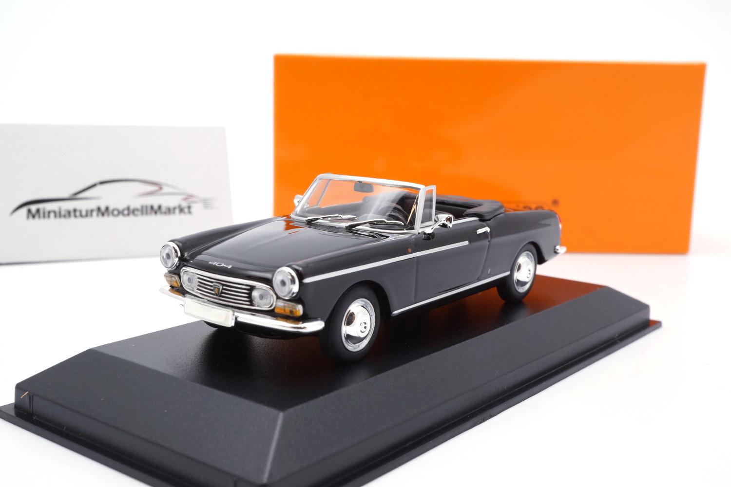 Minichamps 940112931 Peugeot 404 Cabriolet - Schwarz - 1962 1:43