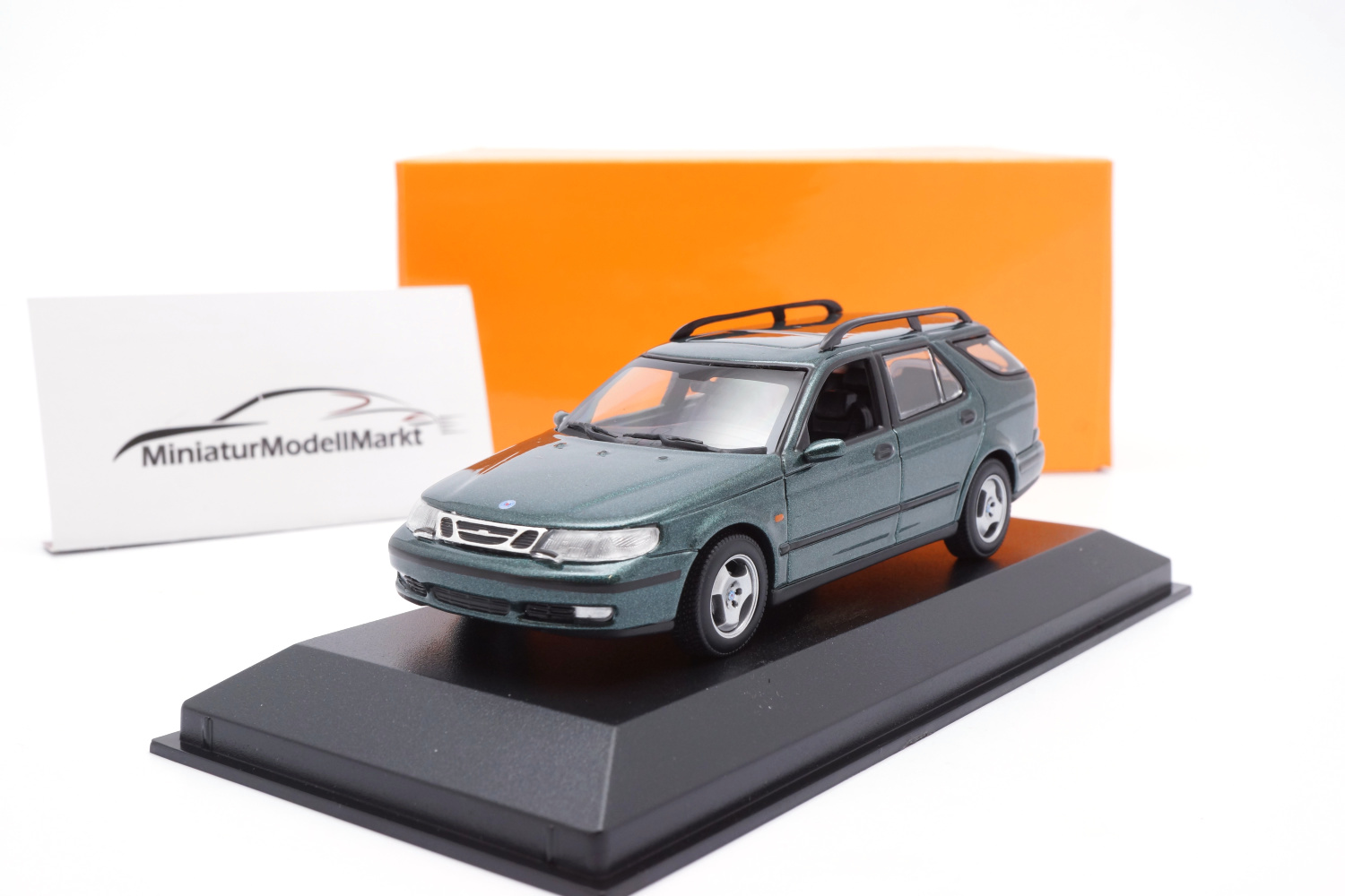 Minichamps 940170811 Saab 9-5 Break - Dunkelgrün - 1999 1:43