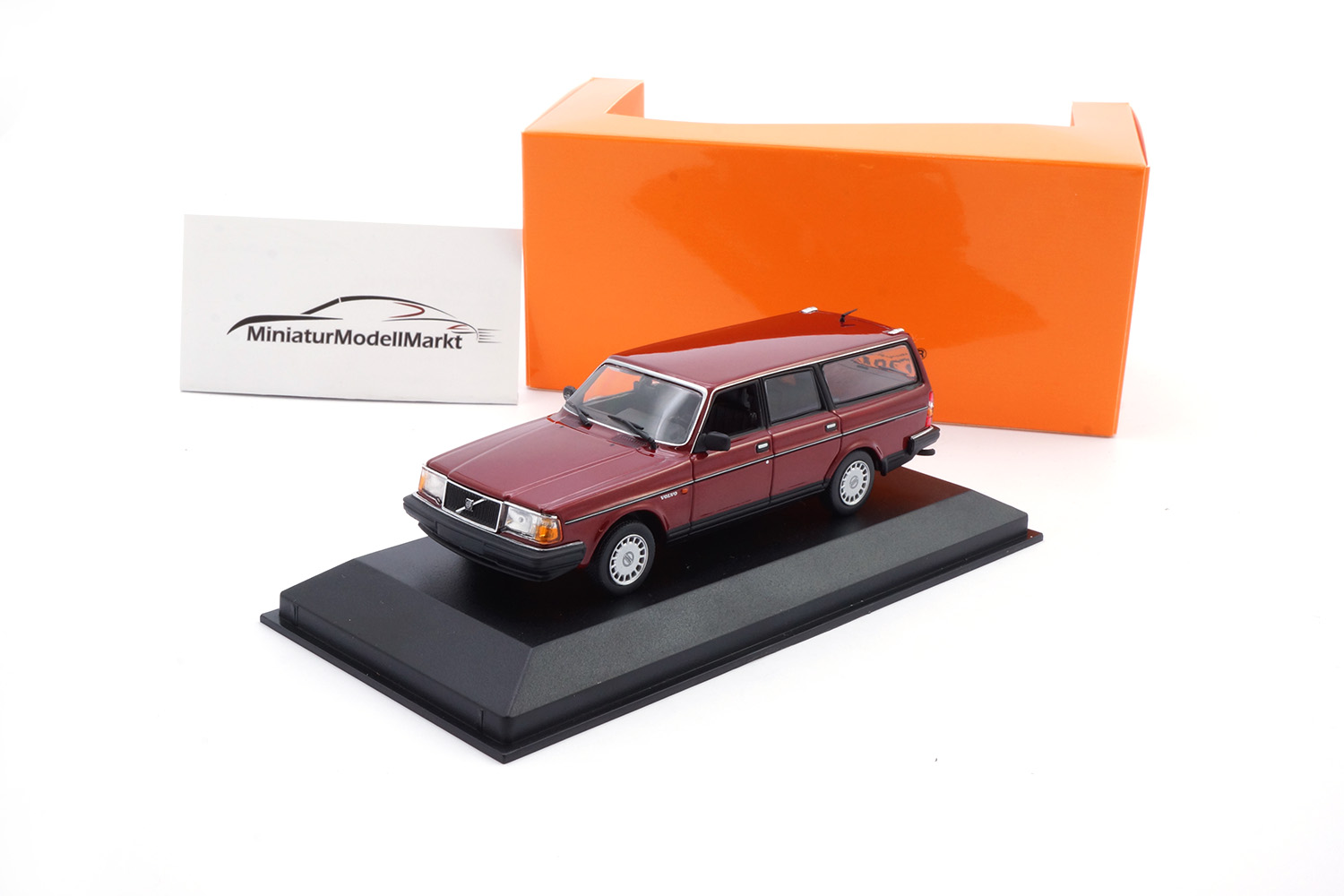 Minichamps 940171415 Volvo 240 GL Break - Dunkelrot Metallic - 1986 1:43