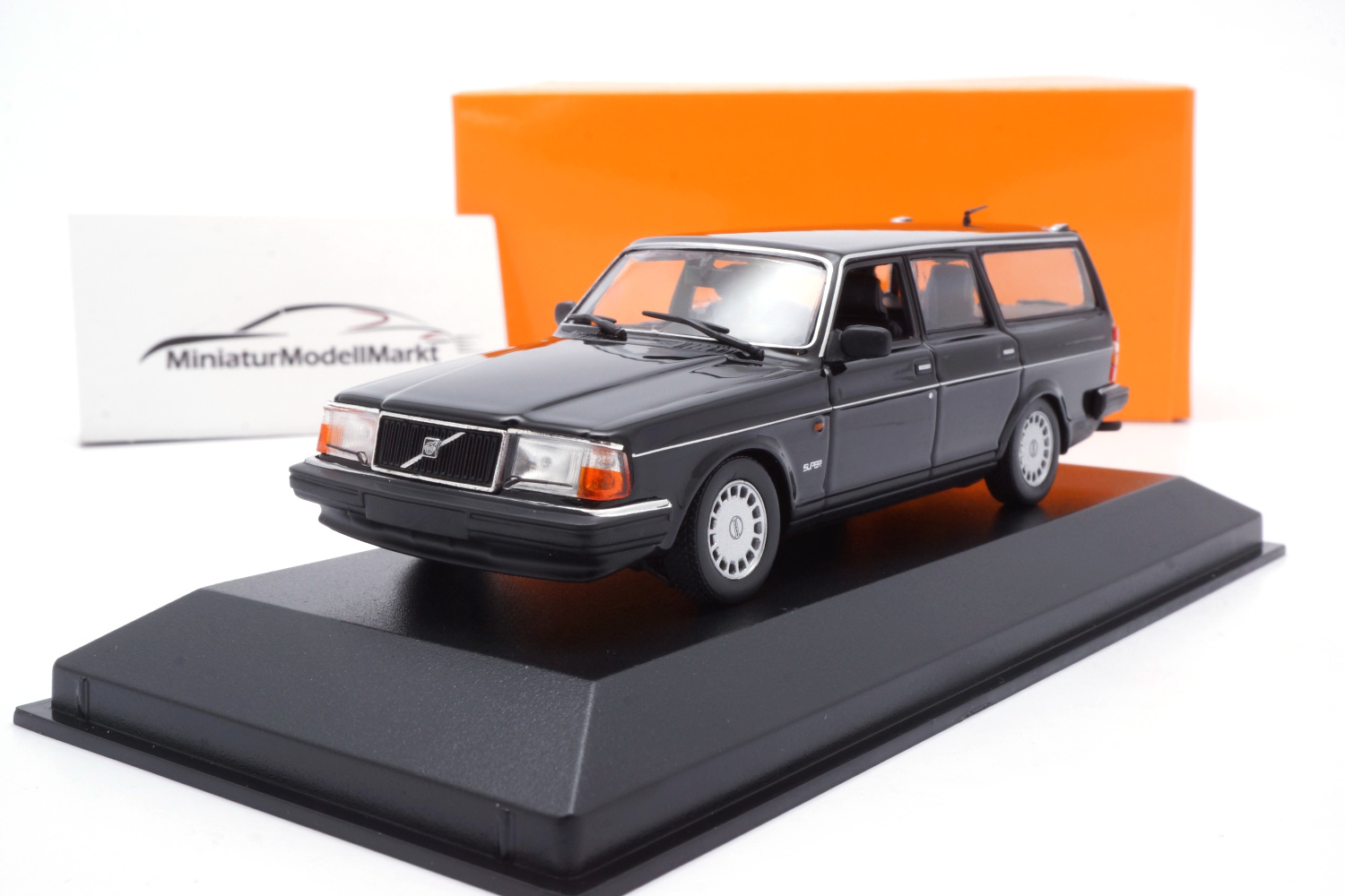 Minichamps 940171416 Volvo 240 GL Break - Schwarz - 1986 1:43