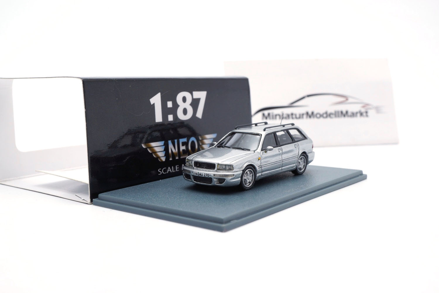 Neo 87272 Audi RS2 - Silber 1:87