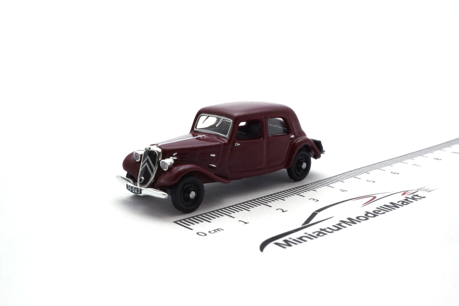 Norev 153008 Citroen 11 AL - Excelsior Rot - 1938 1:87
