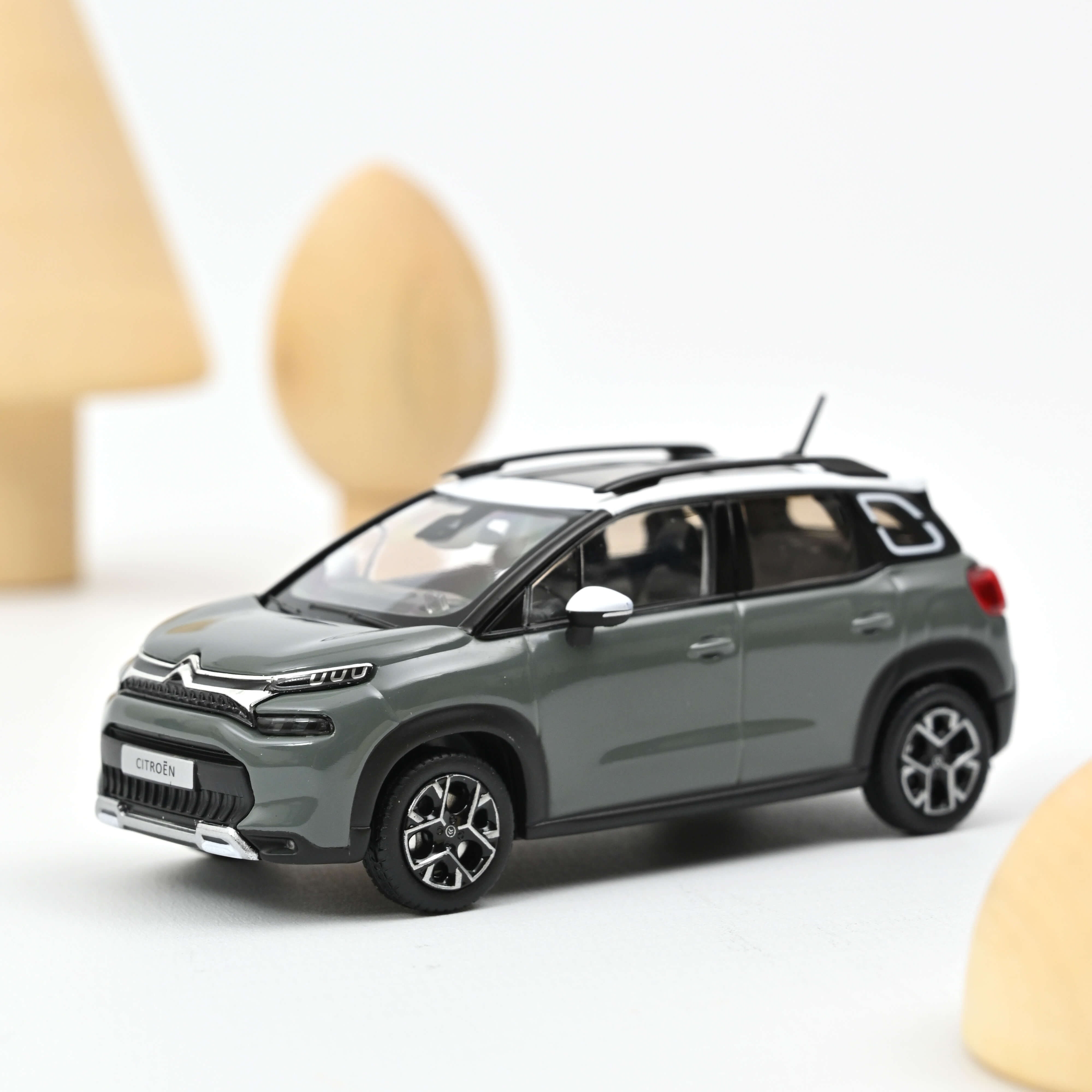 Norev 155335 Citroen C3 Aircross 2021 - Kaki Grey/White roof 1:43