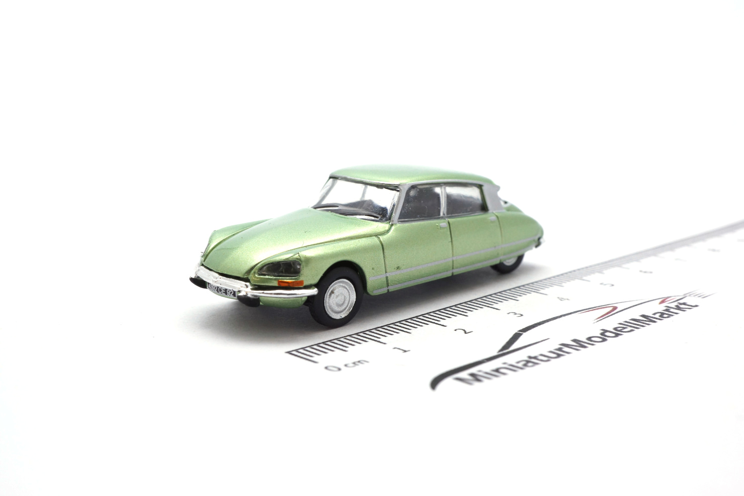 Norev 157086 Citroën DS23 - Grün metallic -1972 1:87