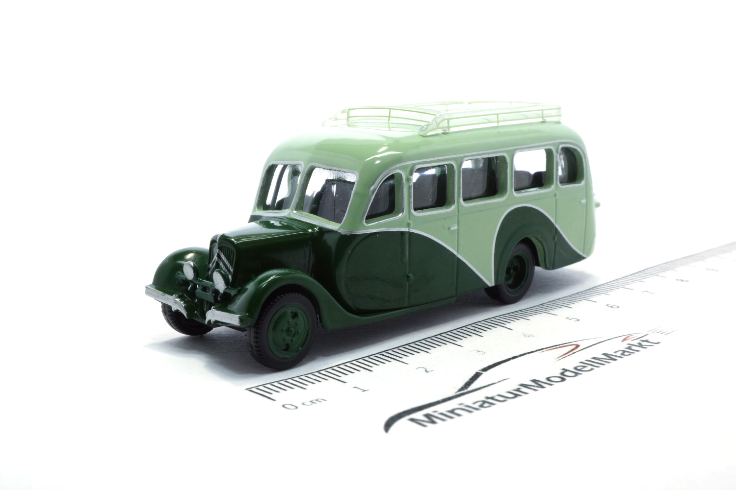 Norev 159929 Citroen U23 Autocar - Light & Dark Green - 1947 1:87