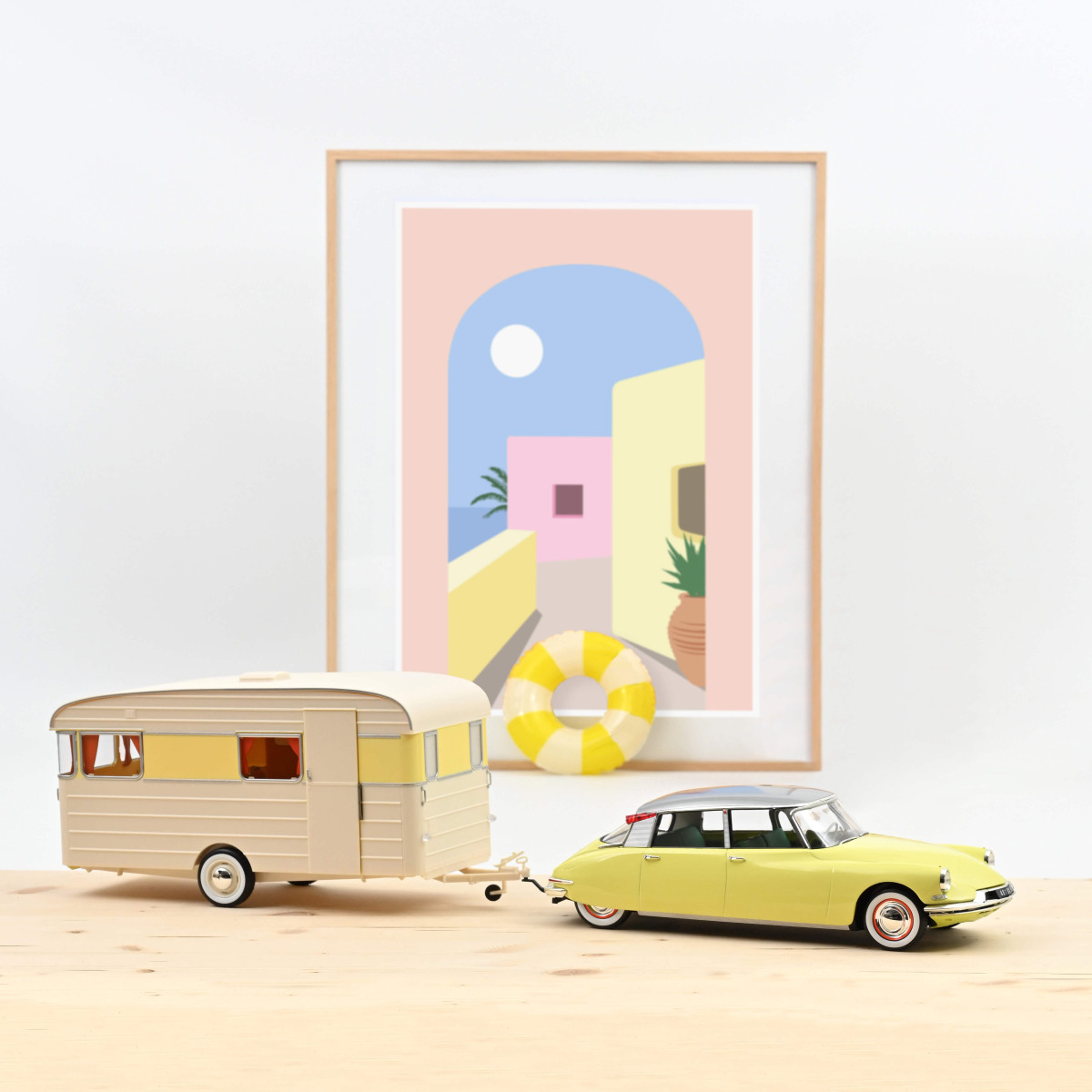 Norev 181762 Citroen DS 19 1960 Jonquille + Caravan Digue Panoramic 1:18