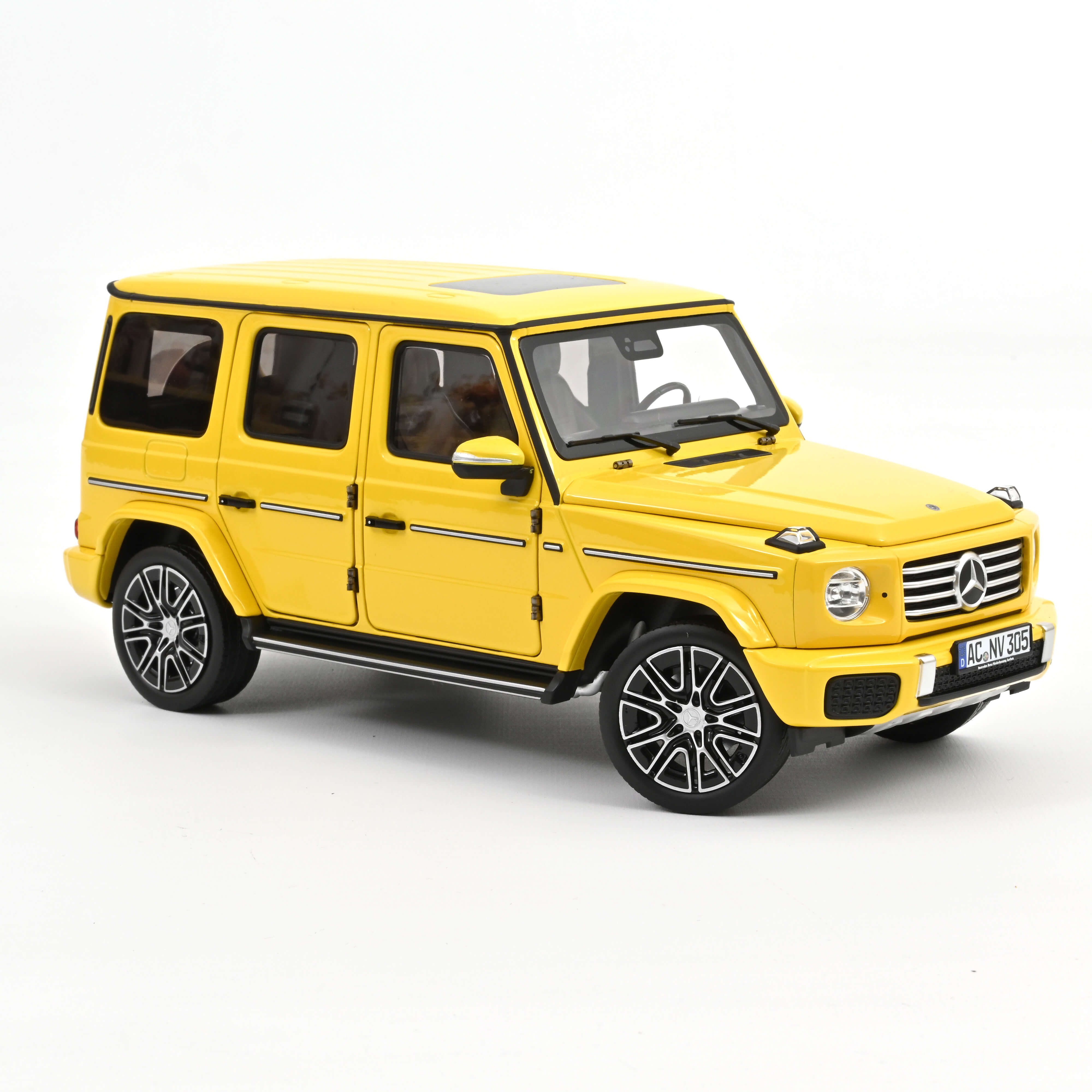 Norev 183038 Mercedes-Benz G-Klasse (N465) - Sonnengelb - 2024 1:18