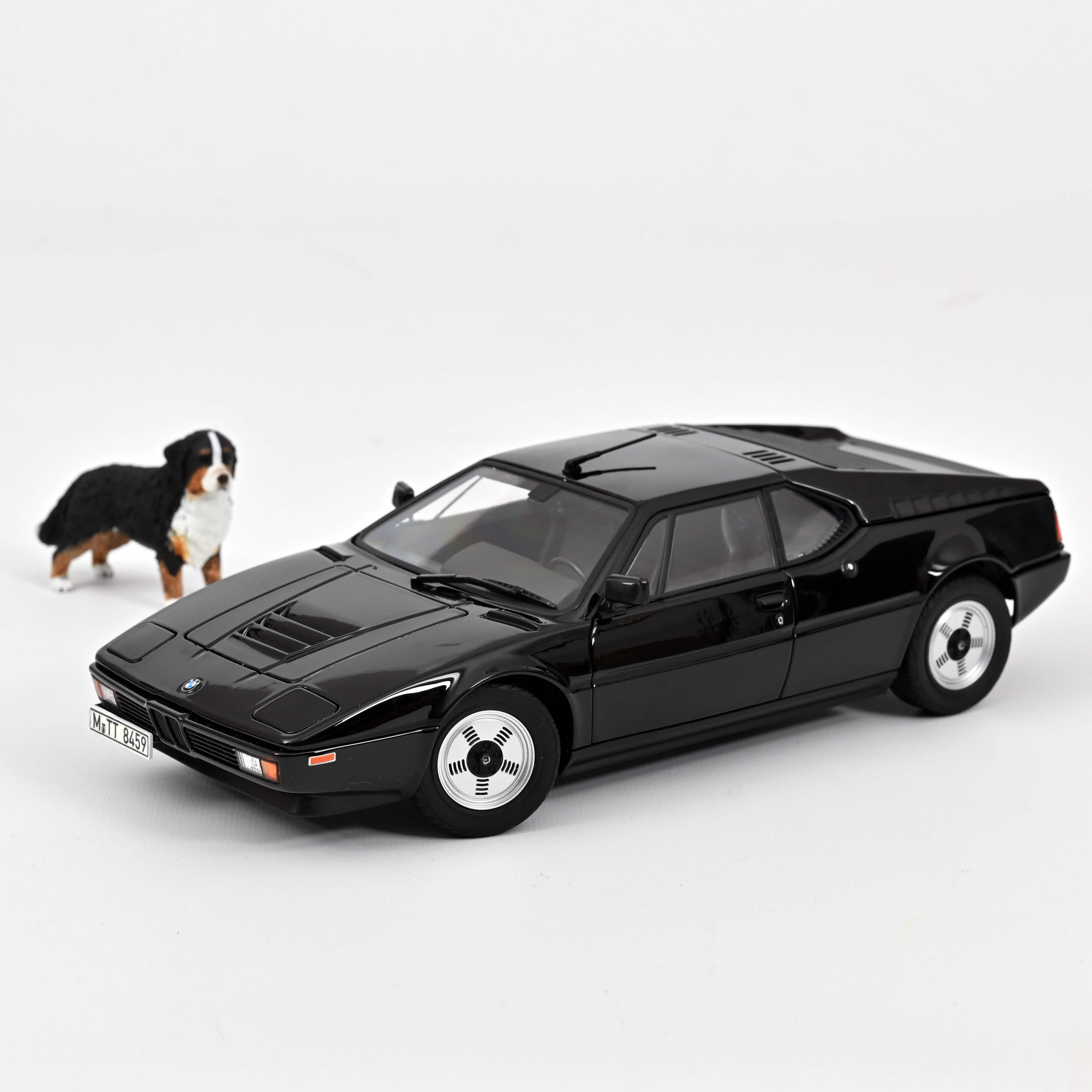 Norev 183225 BMW M1 - Black - 1980 1:18