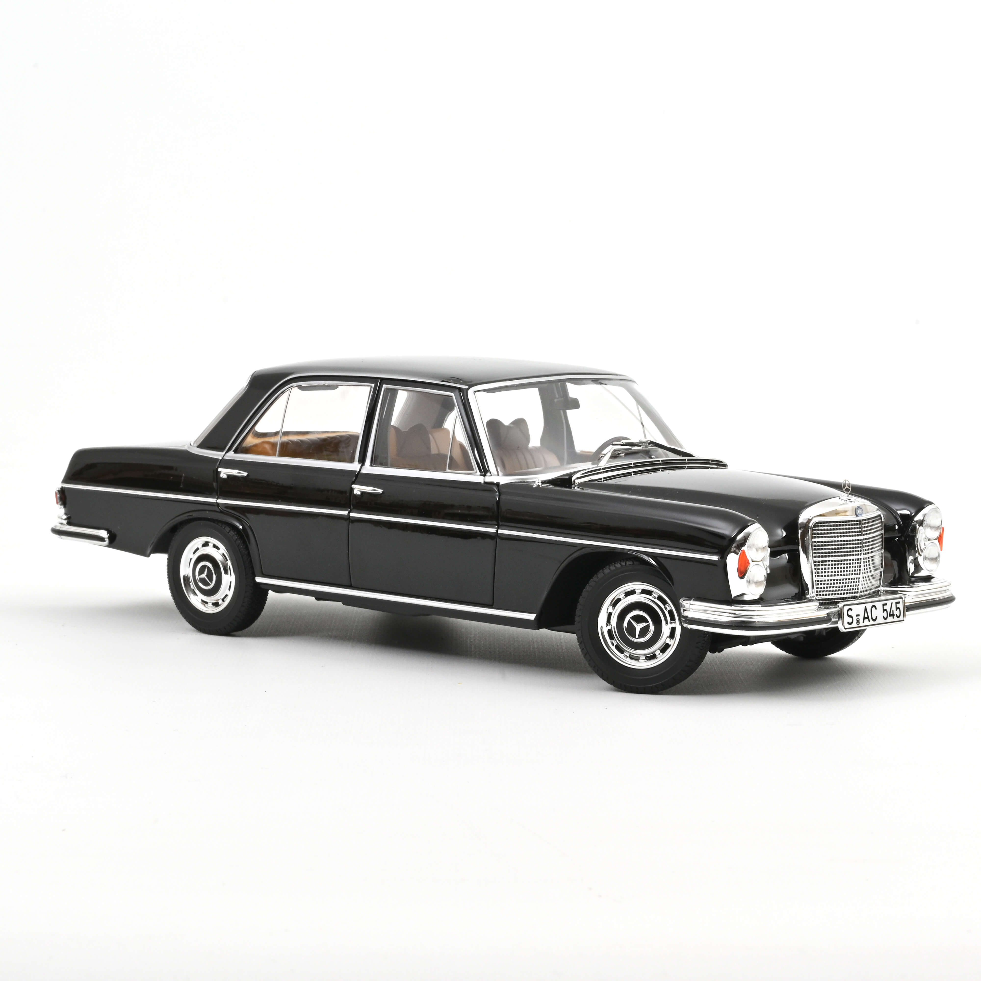 Norev 183360 Mercedes-Benz 280 SE - Schwarz - 1968 1:18