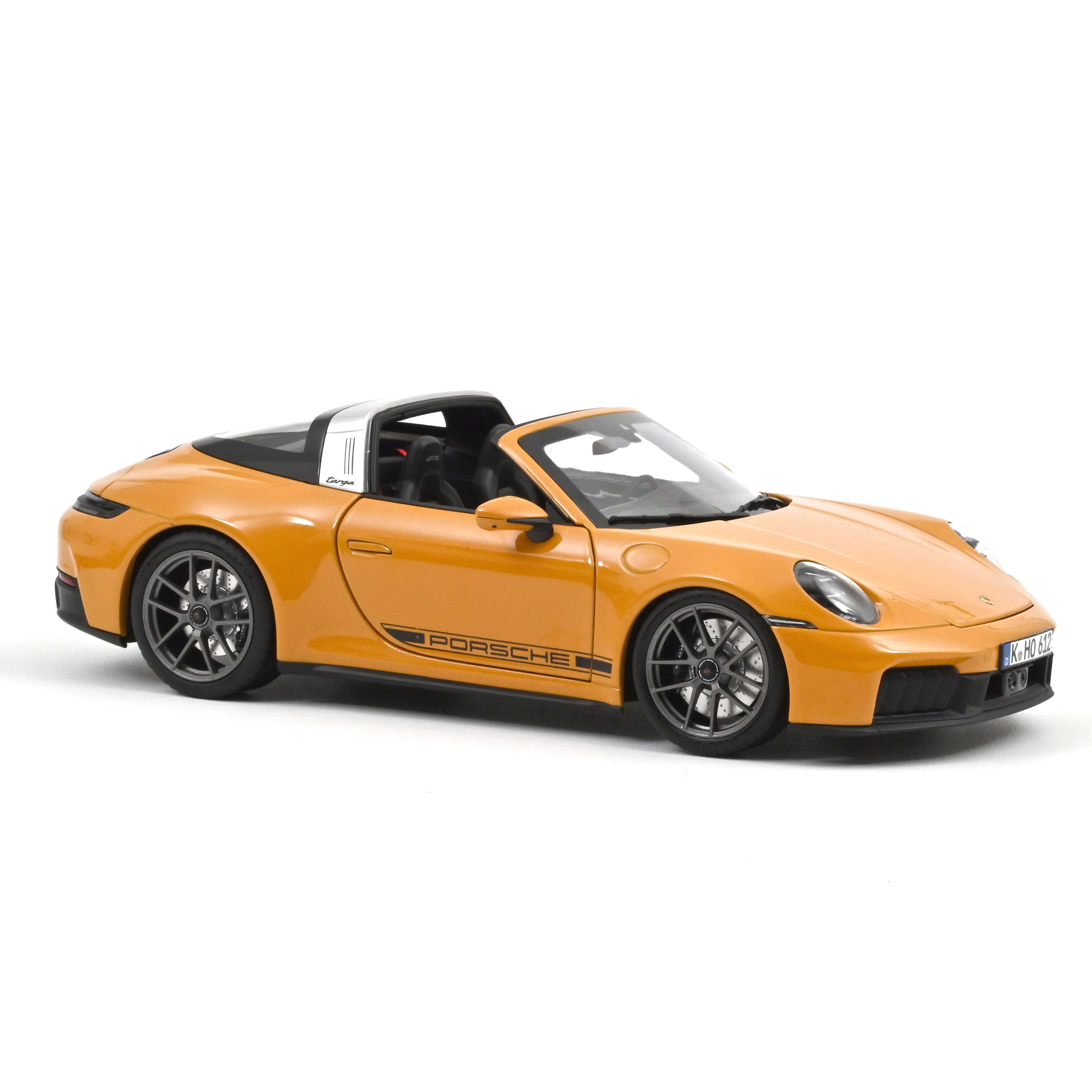 Norev 187190 Porsche 911 Targa 4 GTS - Bahamagelb - 2025  1:18