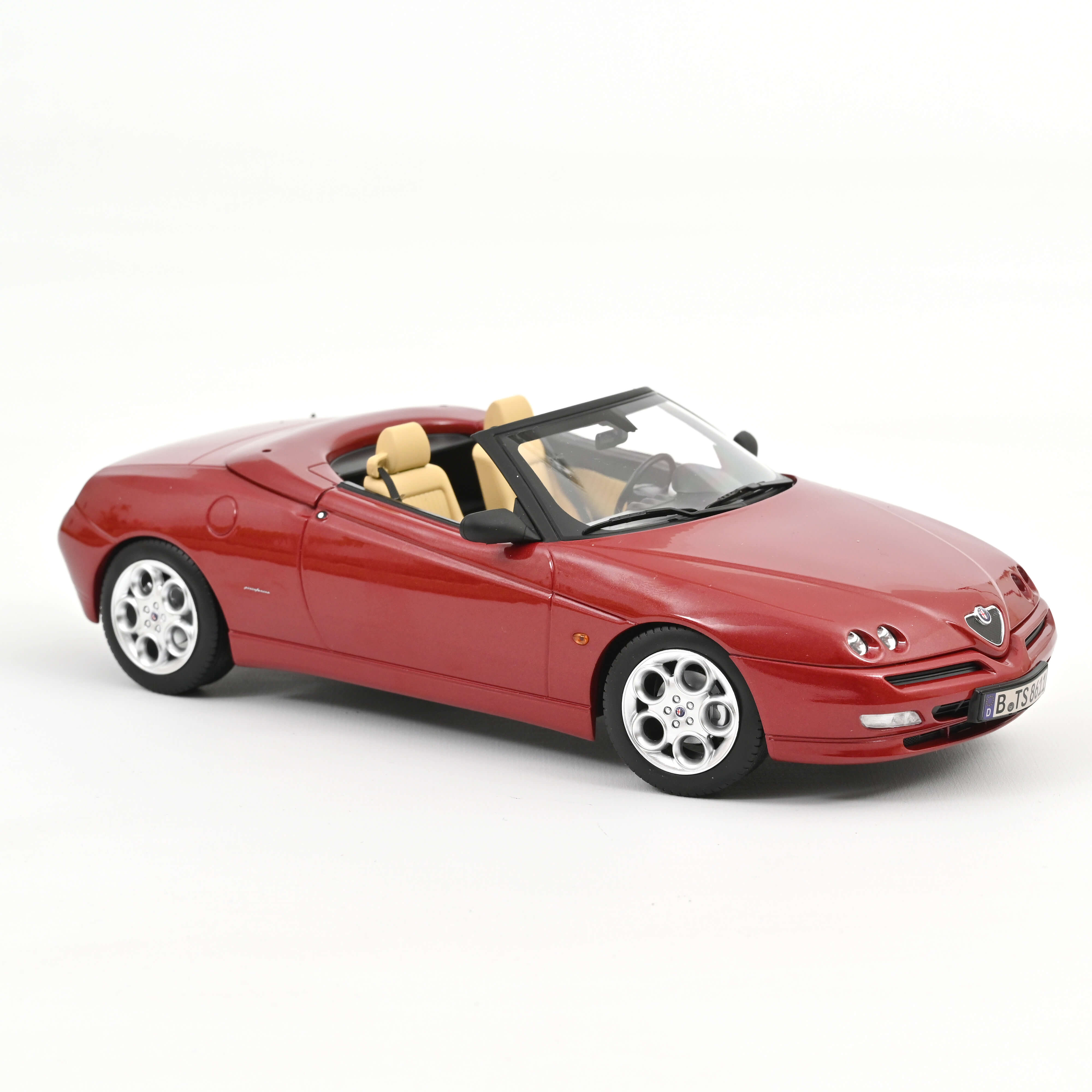 Norev 187854 Alfa Romeo Spider - Proteo Rot metallic - 1999  1:18