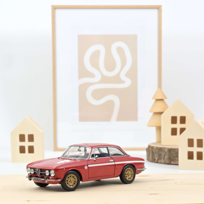 Norev 187911 Alfa Romeo 1750 GTV - Rot - 1970 1:18