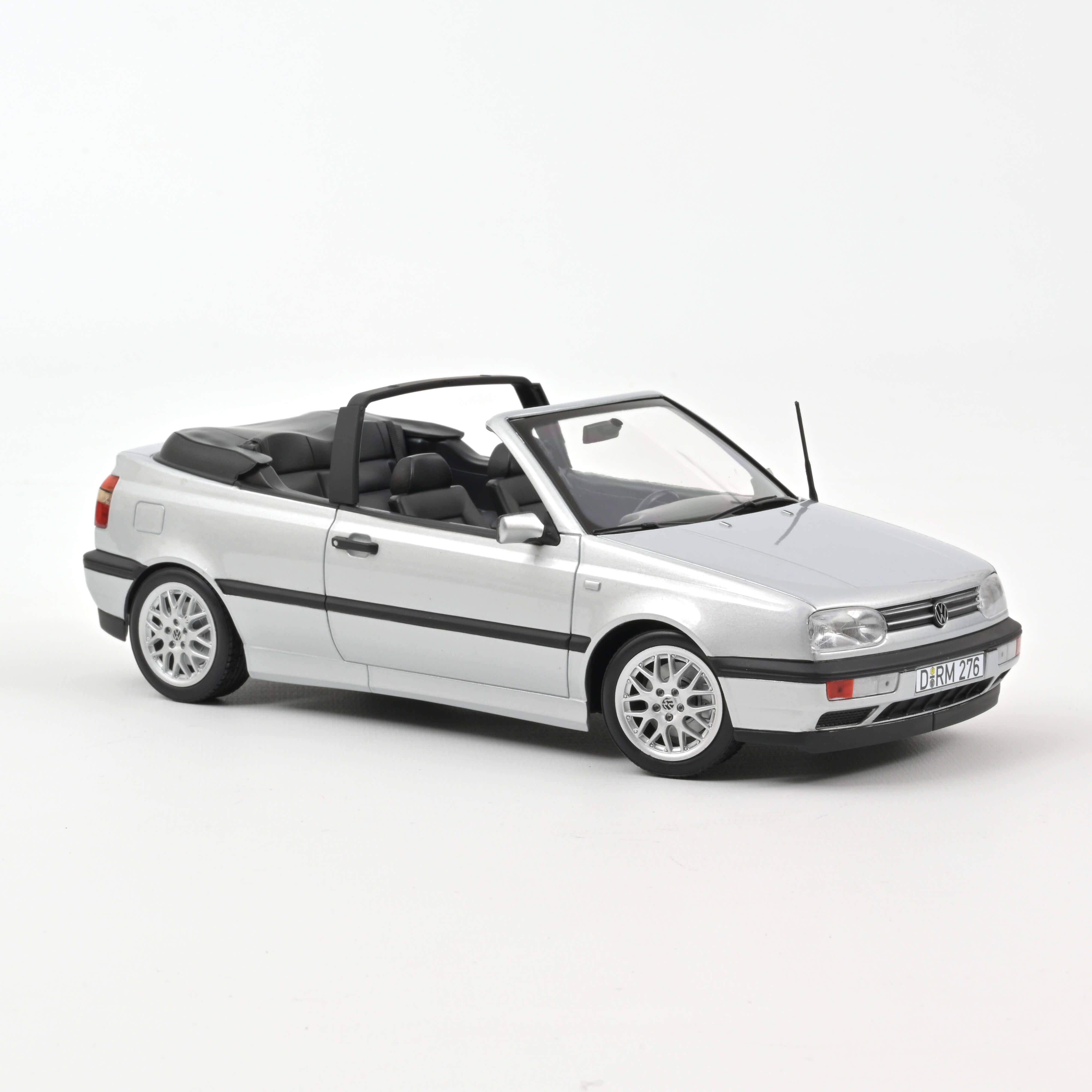 Norev 188468 VW Golf Cabriolet - Silber - 1995 1:18