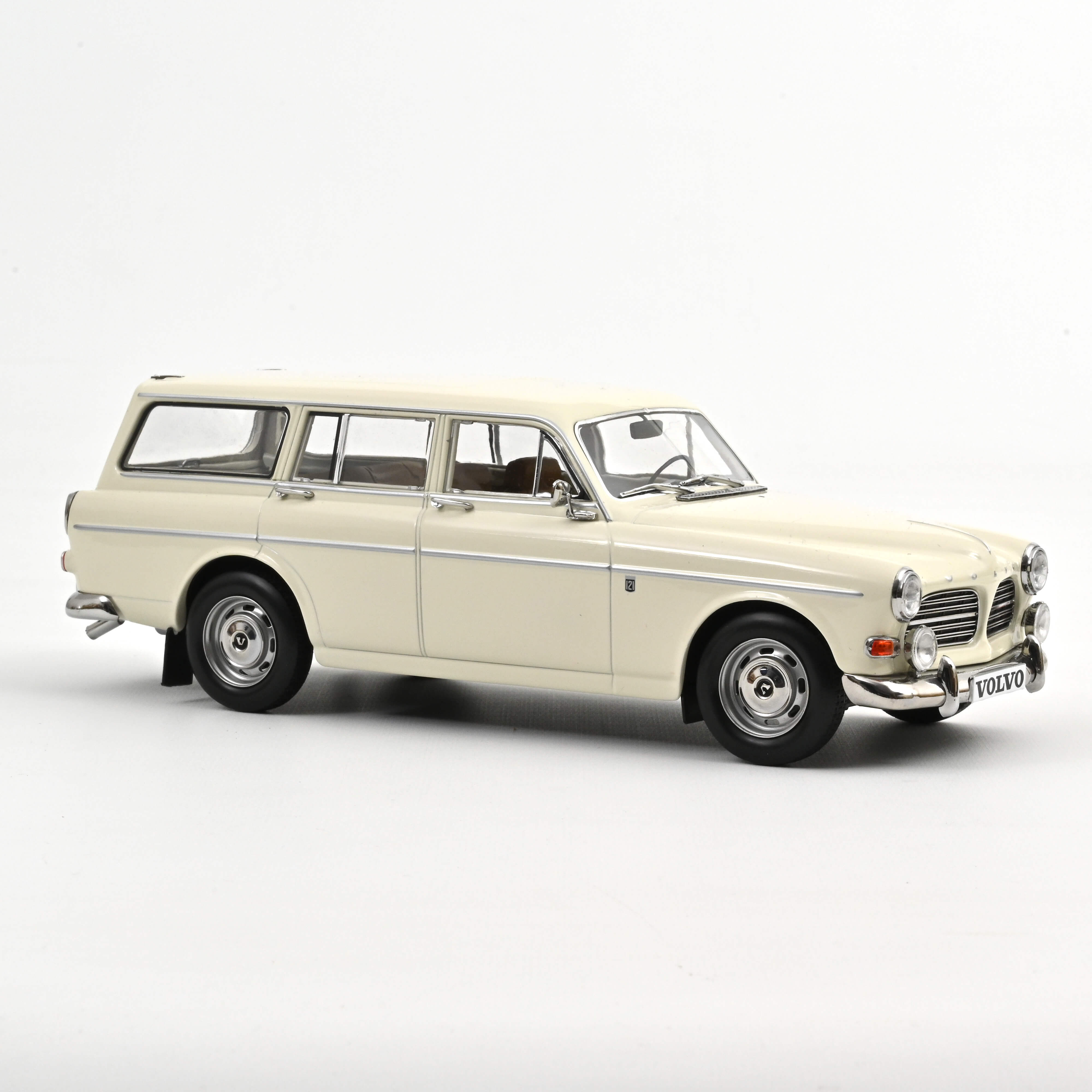 Norev 188750 Volvo Amazon Break - Perlweiß - 1968  1:18