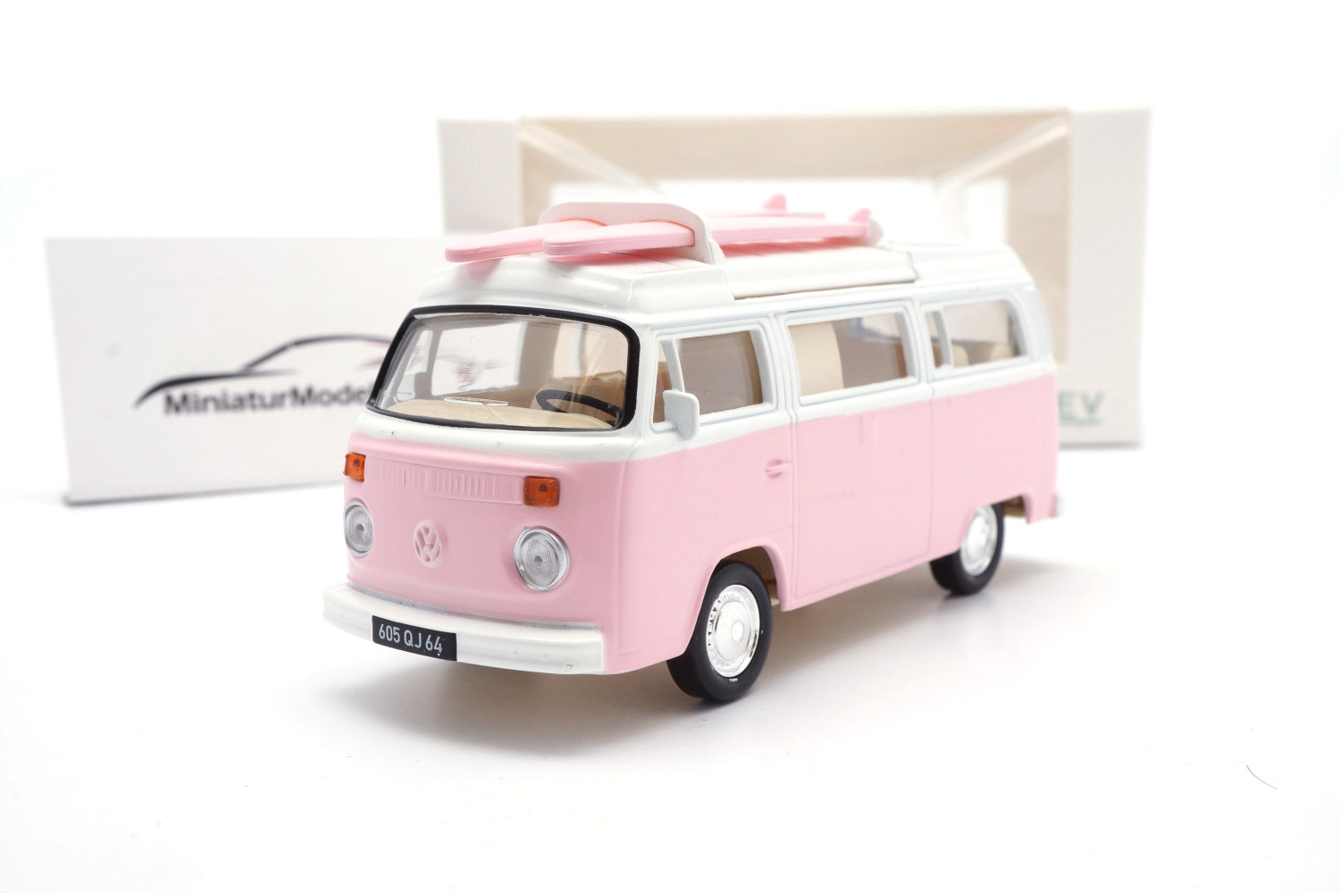 Norev 430401 VW T2b Camper - Pink - 1973 1:43