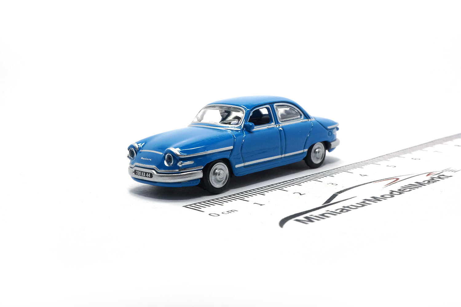 Norev 451731 Panhard PL 17 - Atlantide Blue - 1961 1:87