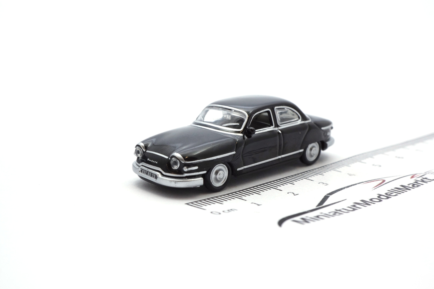 Norev 451733 Panhard PL 17 - Schwarz - 1962  1:87