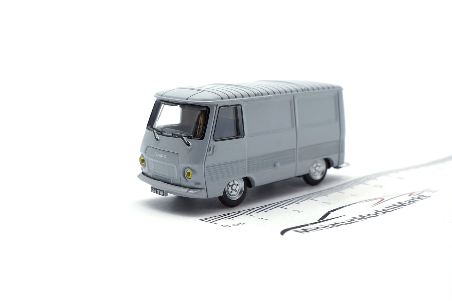 Norev 472094 Peugeot J7 - Grau - 1965 1:87