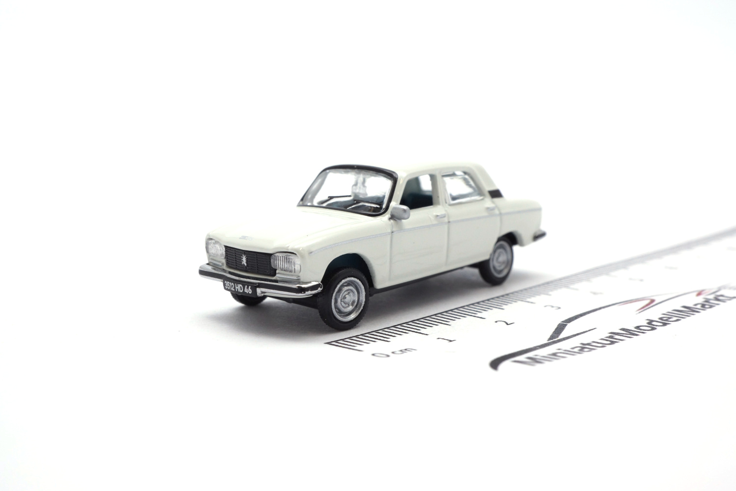 Norev 473414 Peugeot 304 GL - Weiss - 1977 1:87