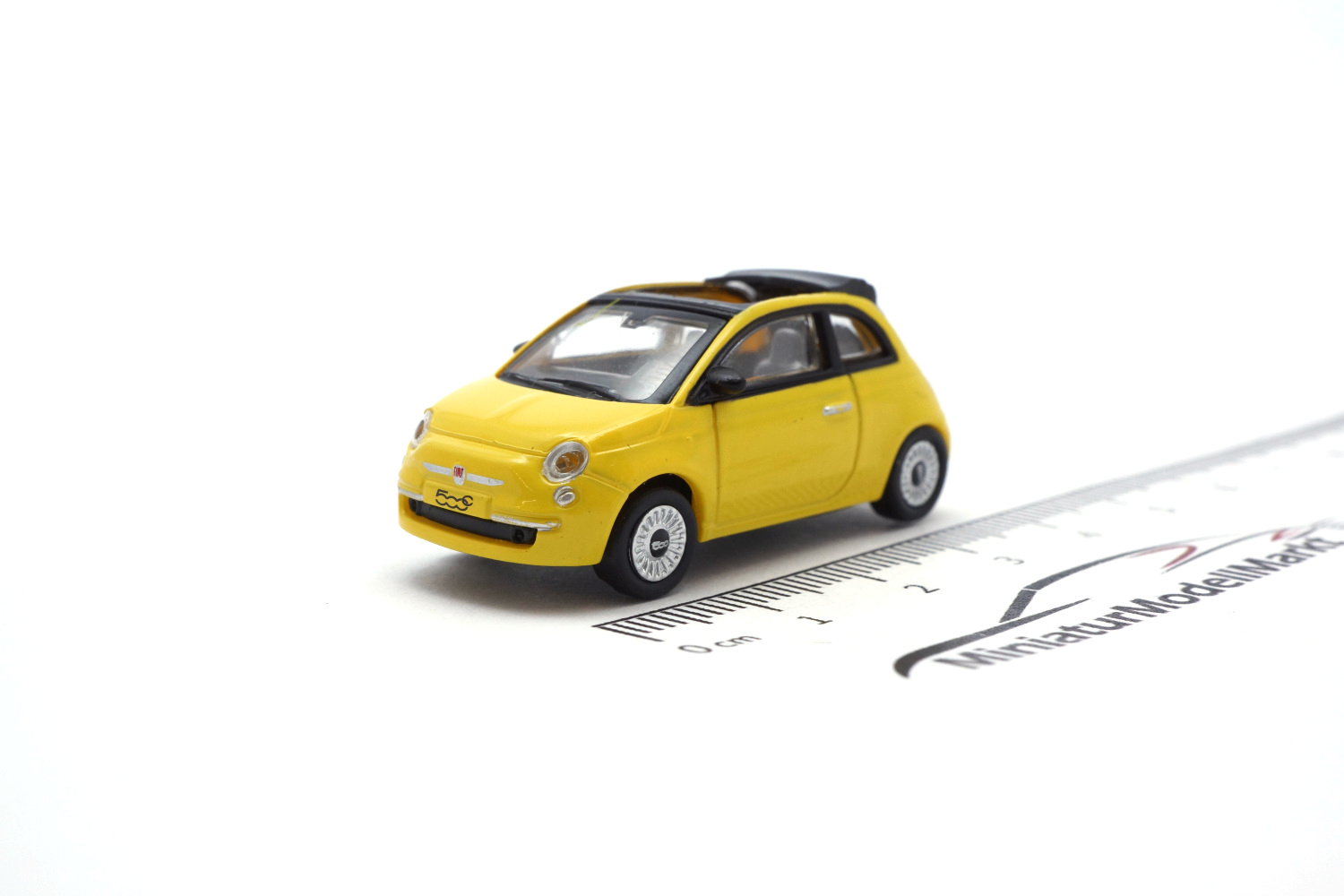 Norev 770059 Fiat 500C - Gelb - 2009 1:87