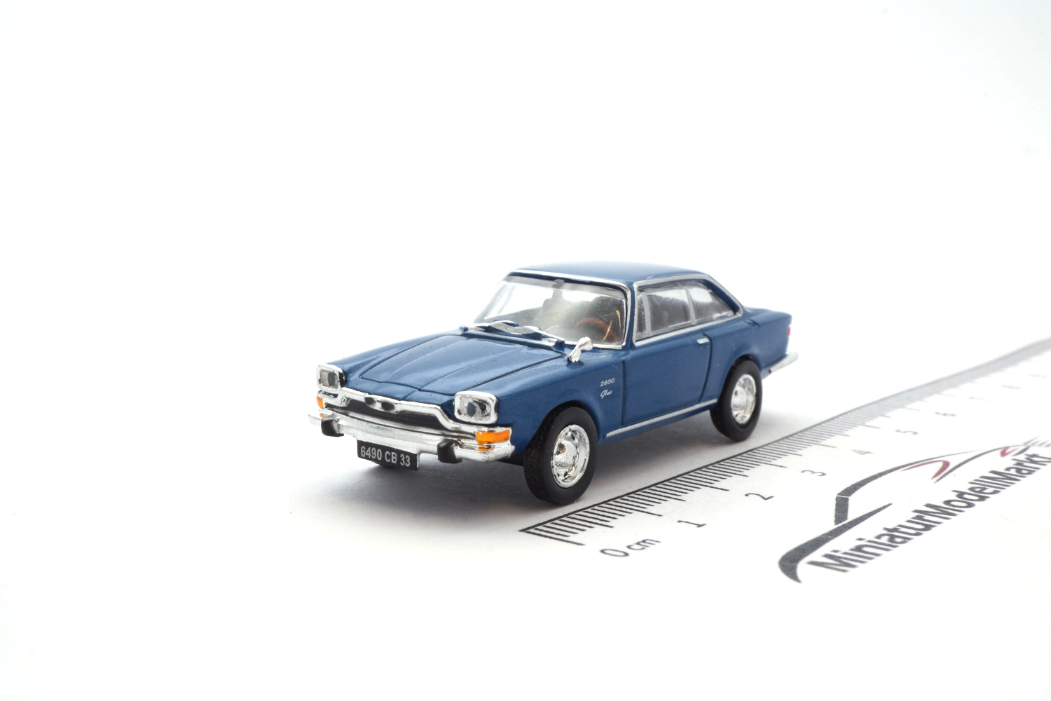 Norev 820534 Glas V8 - Blau - 1967 1:87