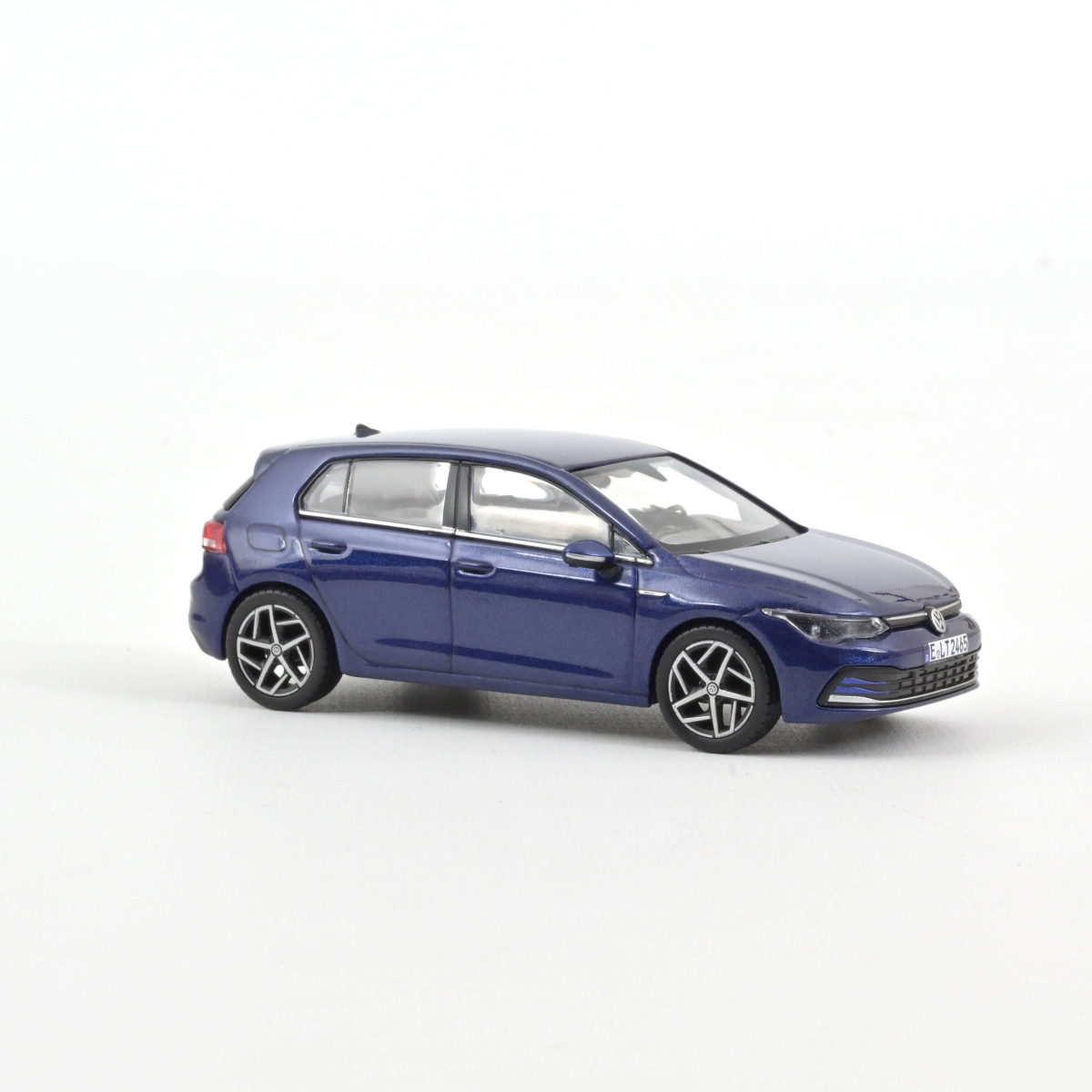 Norev 840134 VW Golf 8 - Blau metallic - 2020 1:43