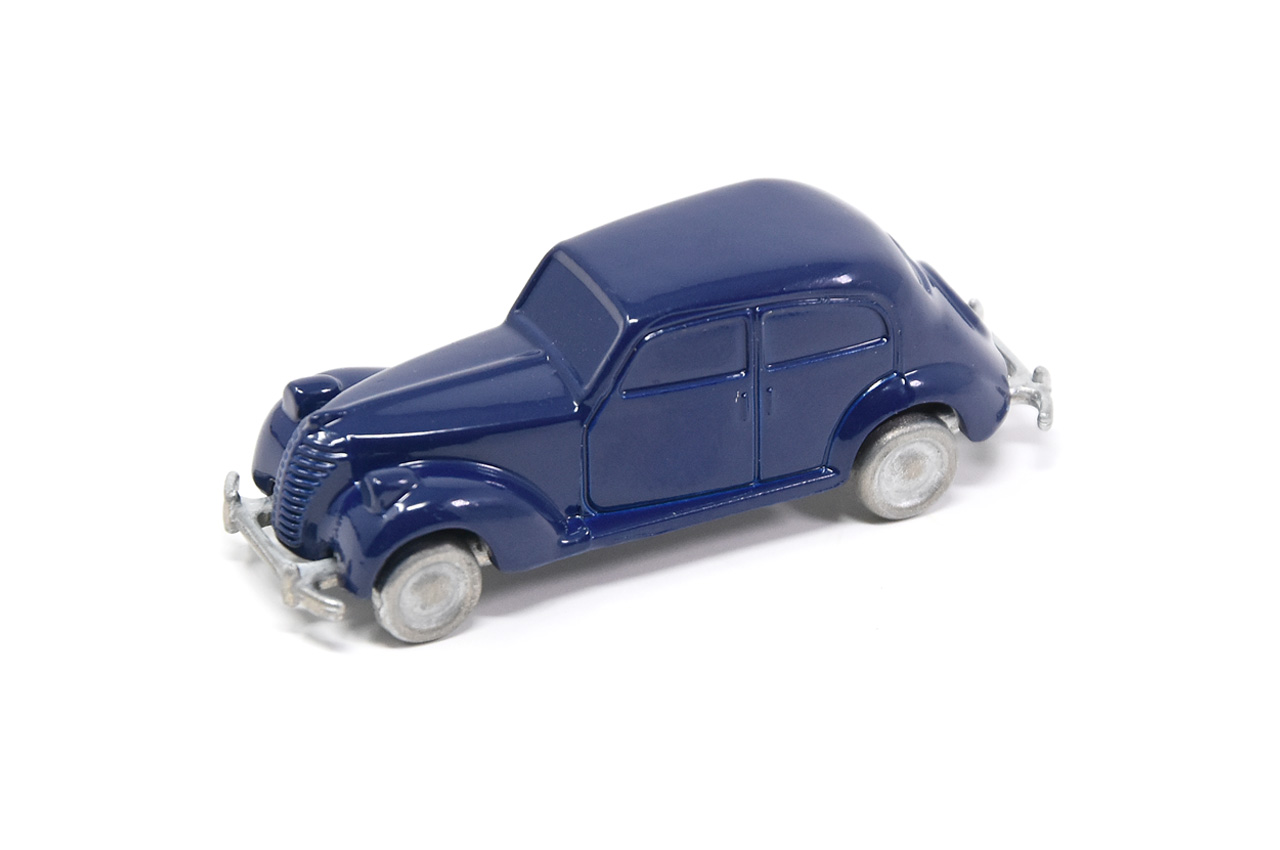 Officina 942 1005-A Fiat 1500 D - dark blue 1:76