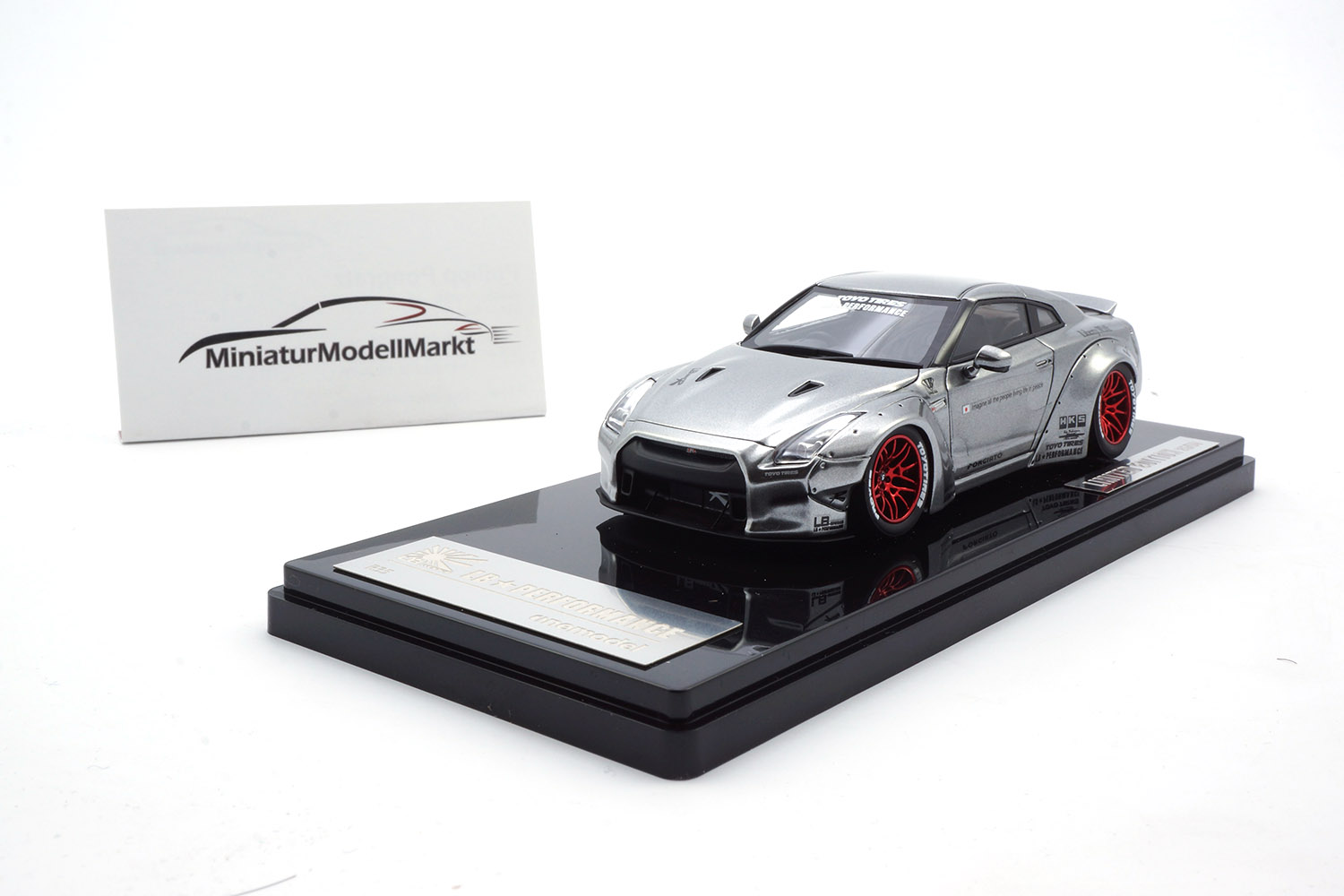 One Model 17B04-21 Liberty Walk Nissan GT-R (R35) - Chrome - Ducktail 1:43