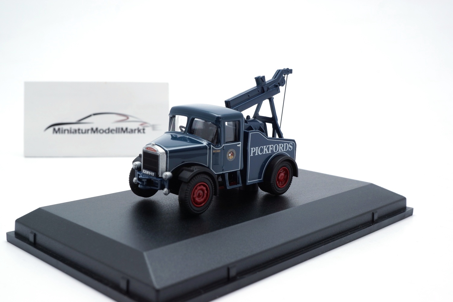 Oxford 76SH002 Scammell Highwayman - Pickfords 1:87