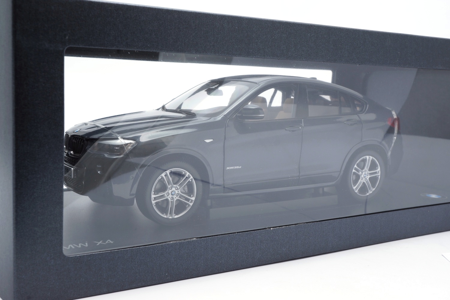 Paragon 80432352461 BMW X4 (F26) - Sophisto Grey 1:18