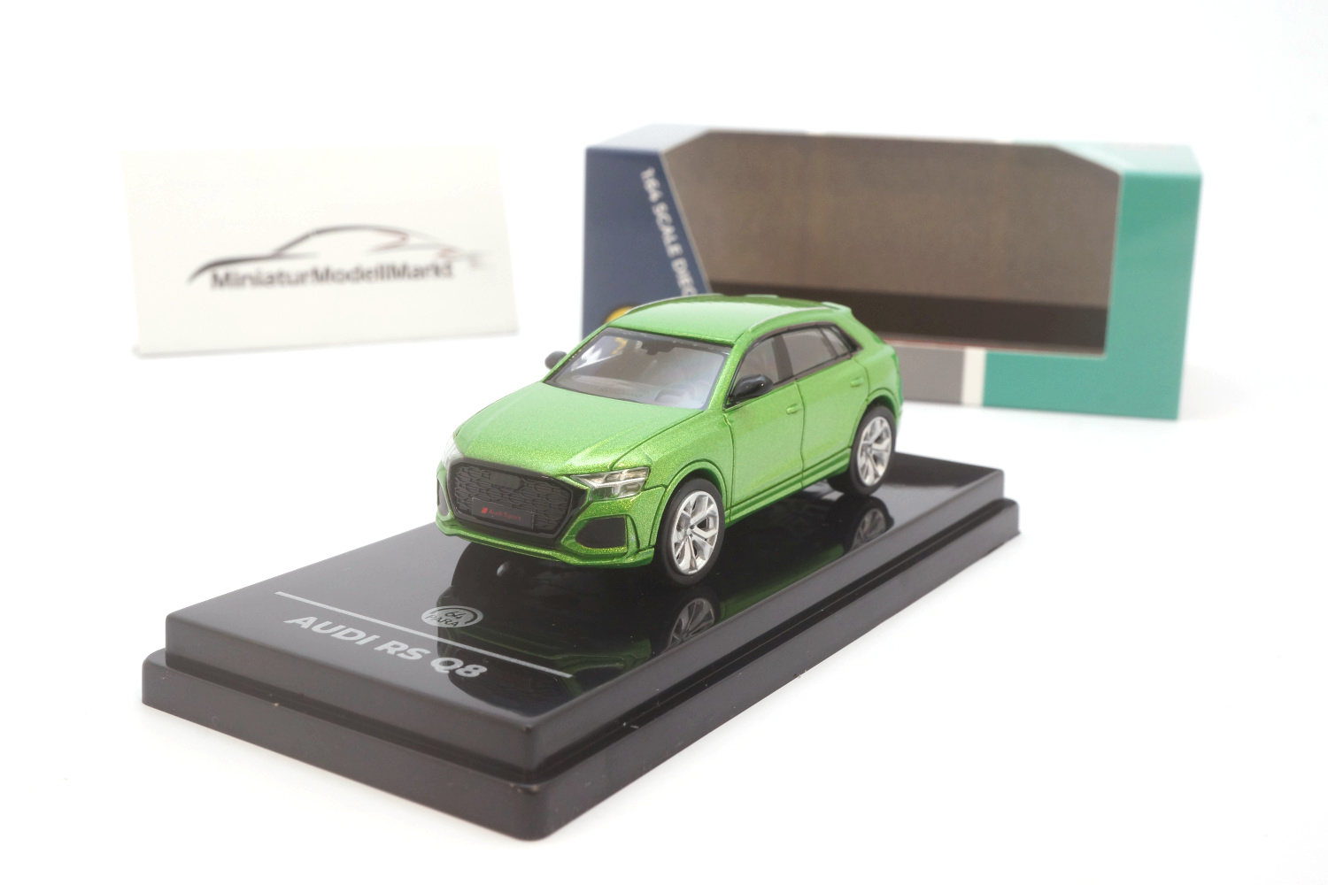 Paragon 55171 Audi RS Q8 - java green 1:64