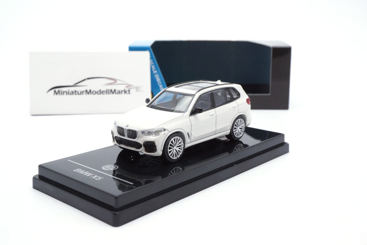 Paragon 65181 BMW X5 (G05) - Mineral White (RHD) 1:64