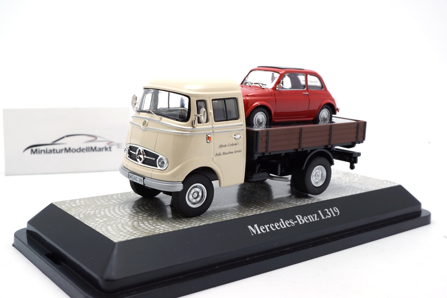 Premium ClassiXXs 11062 Mercedes L319 + Fiat 500, Bella Macchina Service 1:43