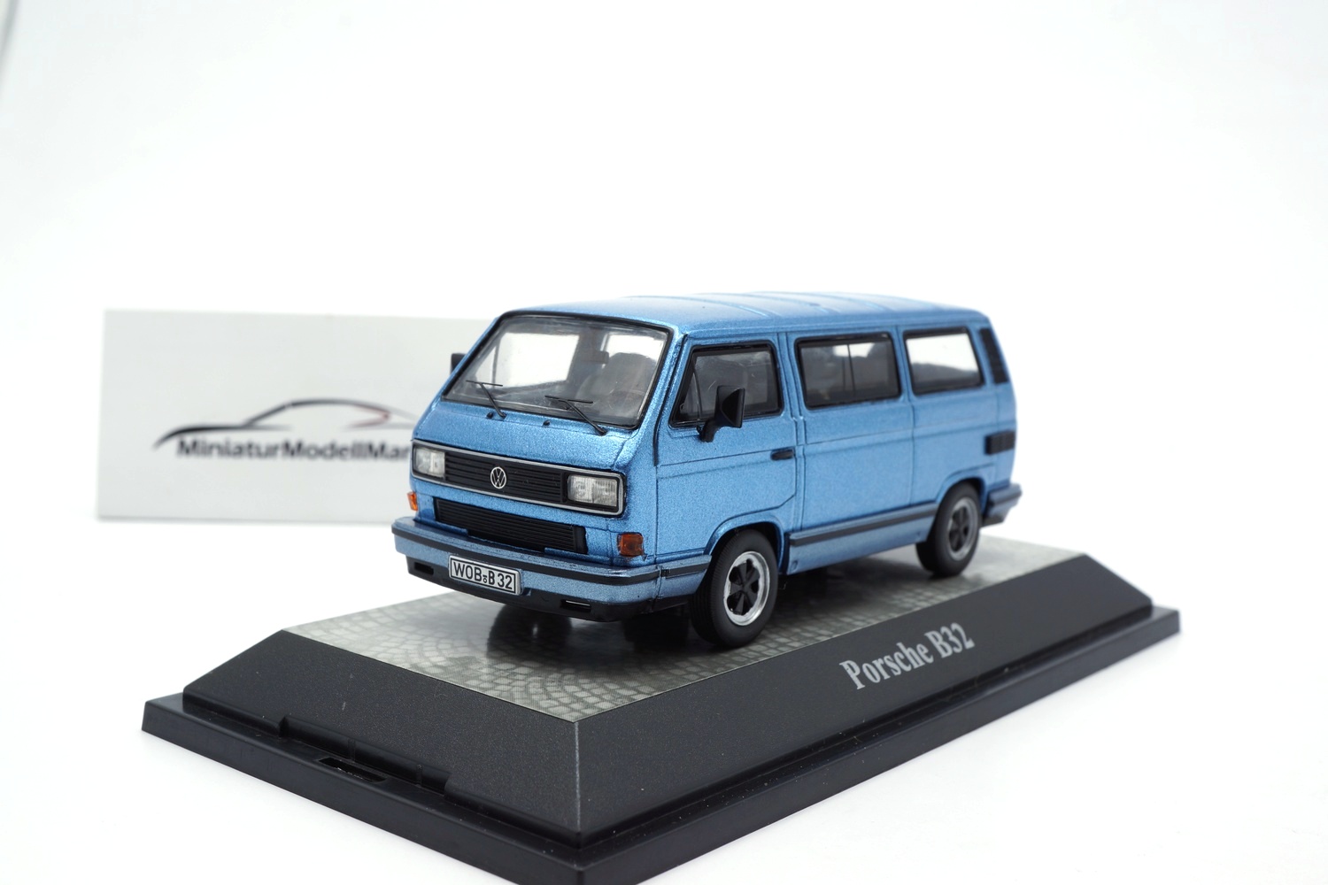 Premium ClassiXXs 13026 Porsche B32 - metallic-blau 1:43